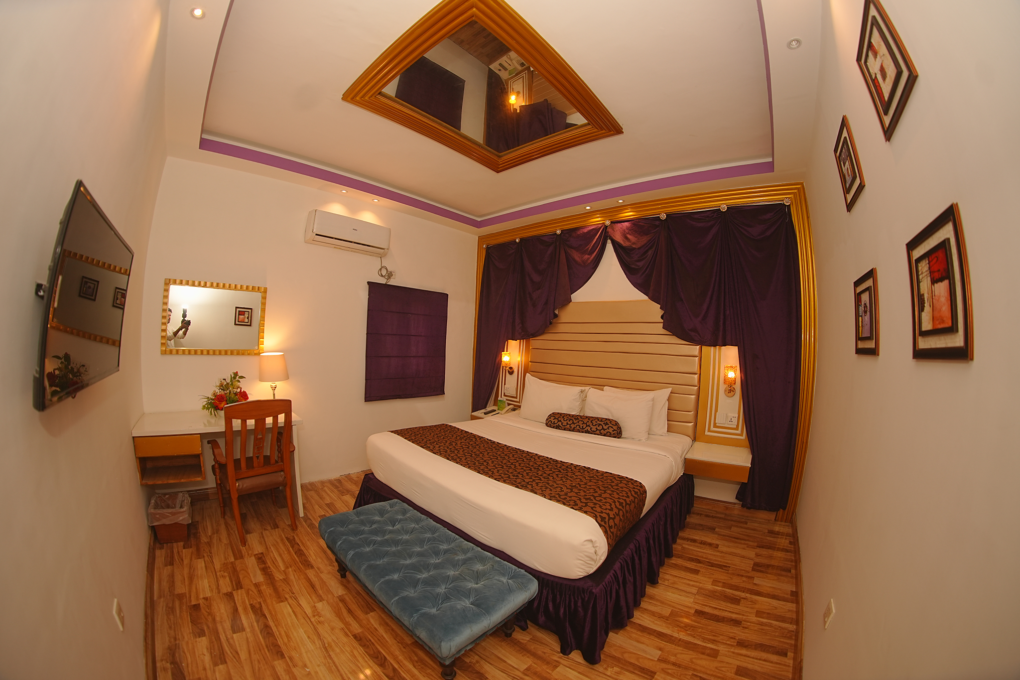 Bedroom, Hotel Mehran, Karachi