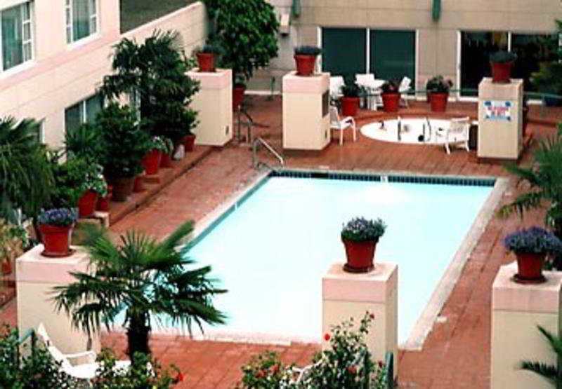 Monterey Marriott by null