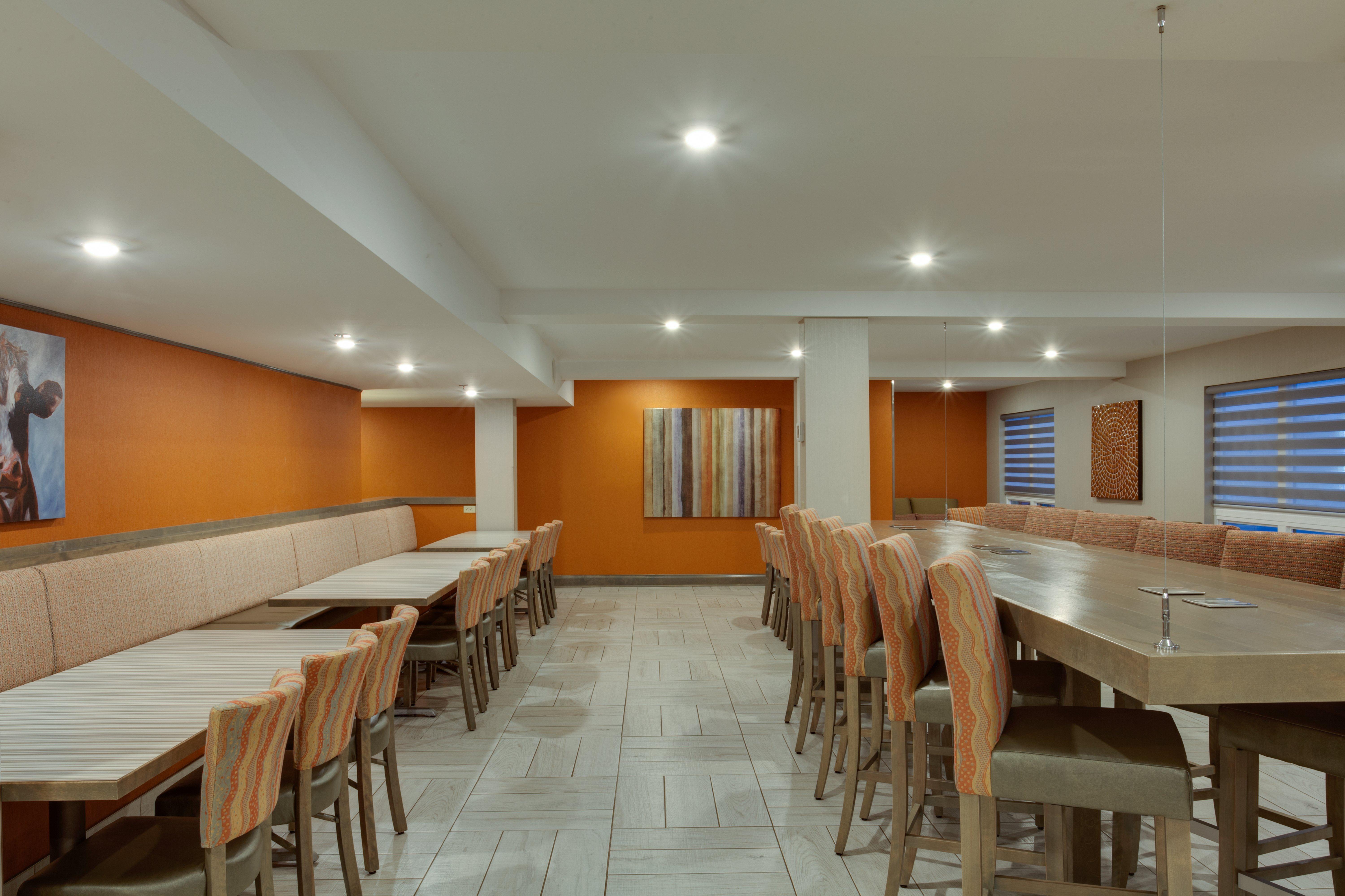 Holiday Inn Express & Suites Fredericton