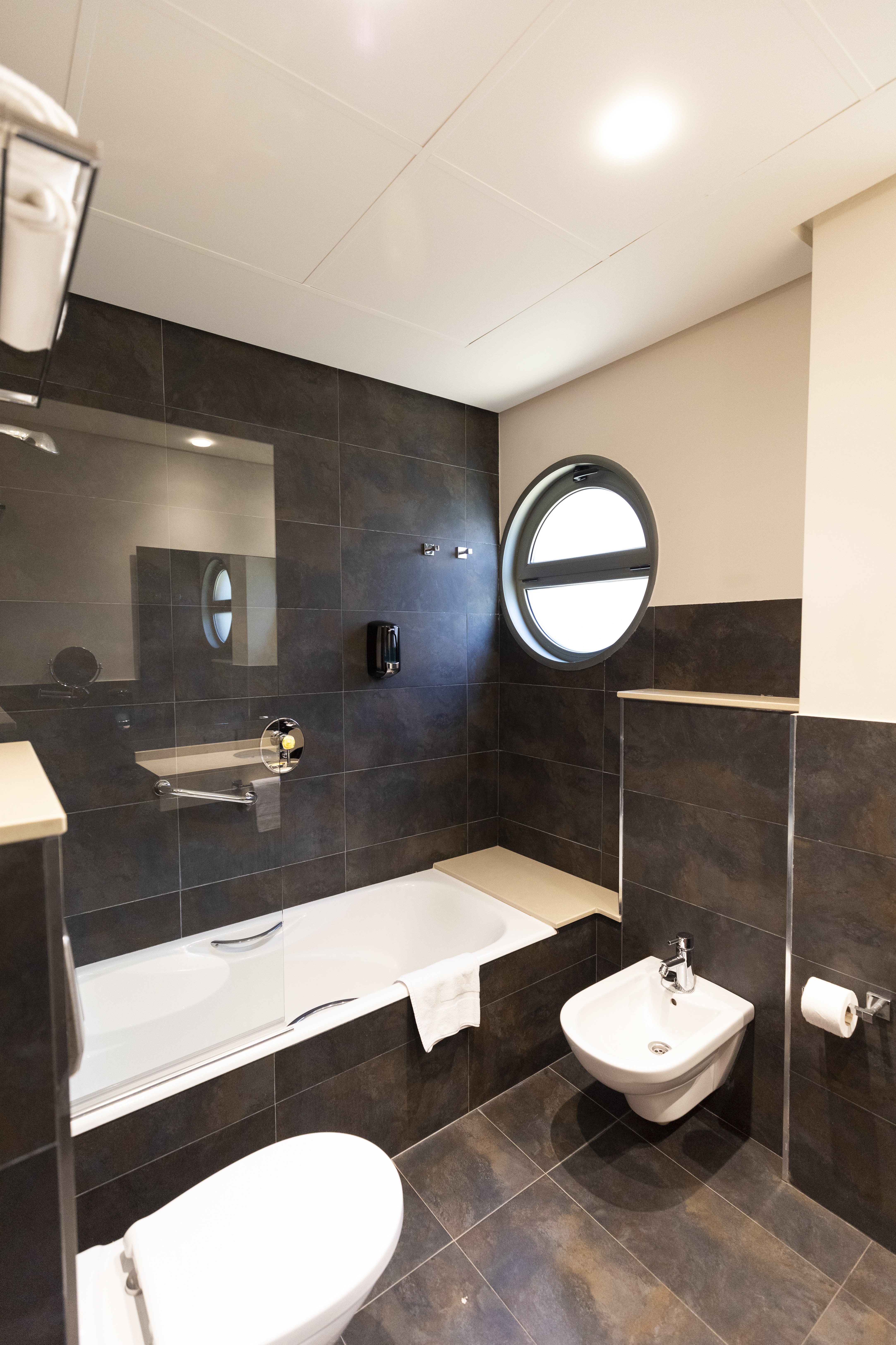 Maritimo Ris Hotel