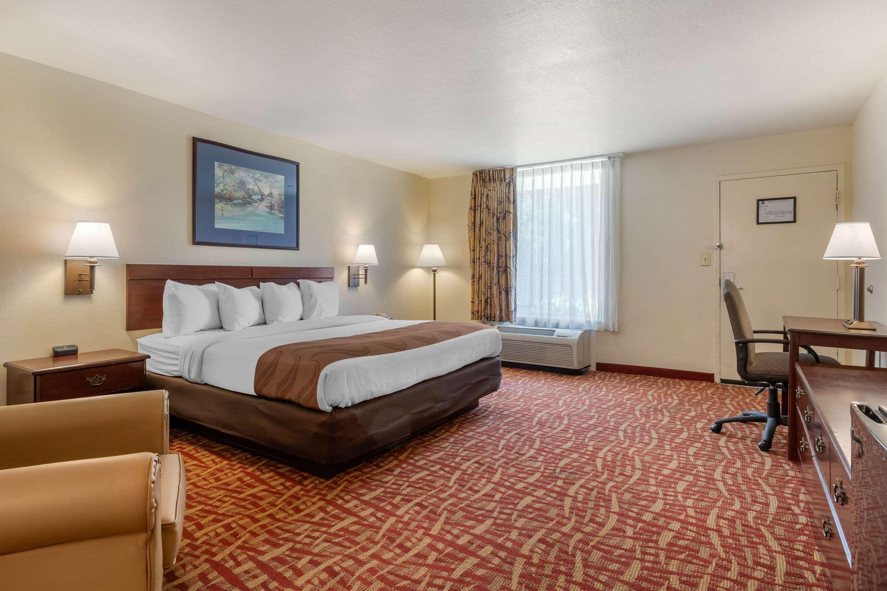 Quality Inn At Town Center
