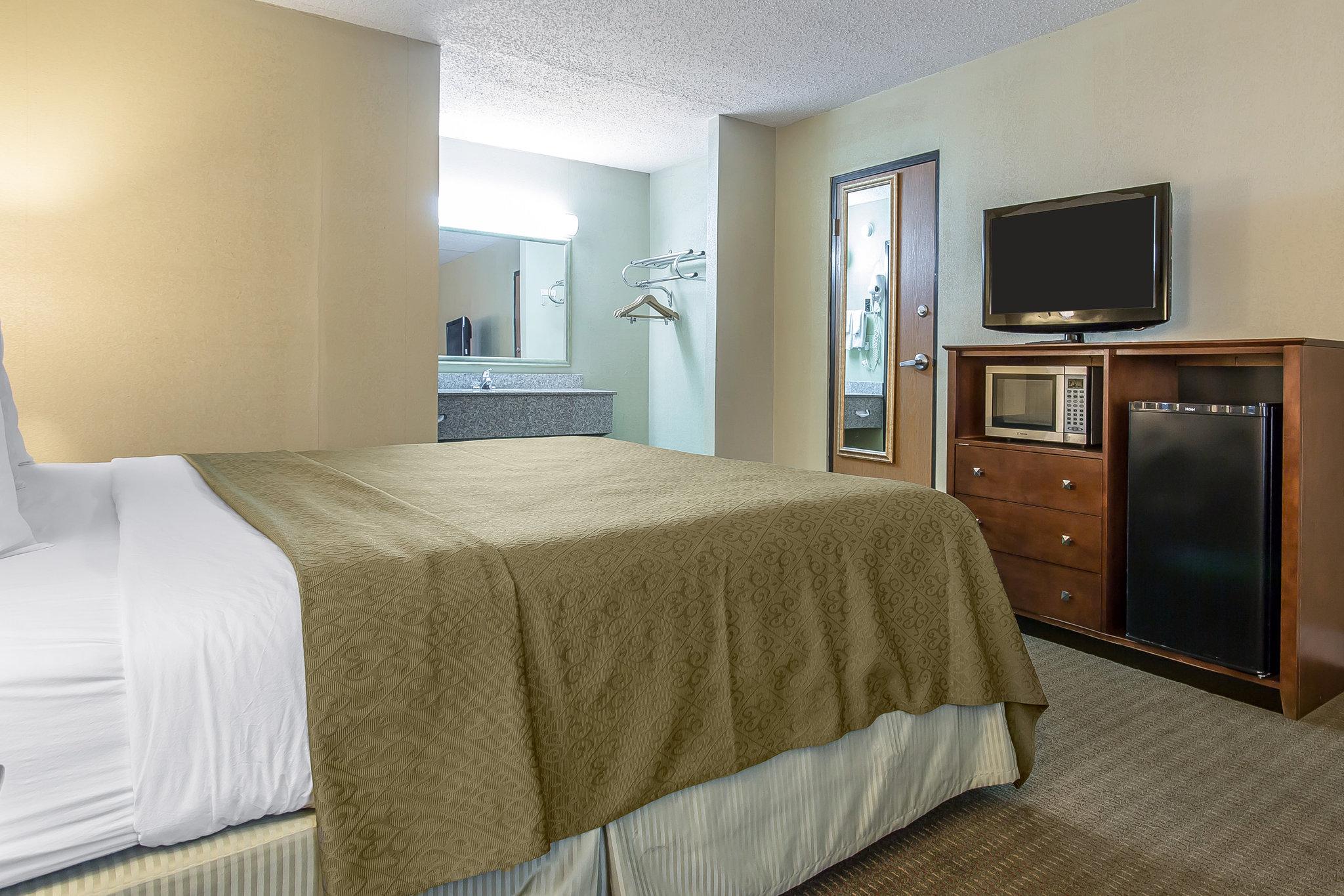 Rodeway Inn Lawton Area