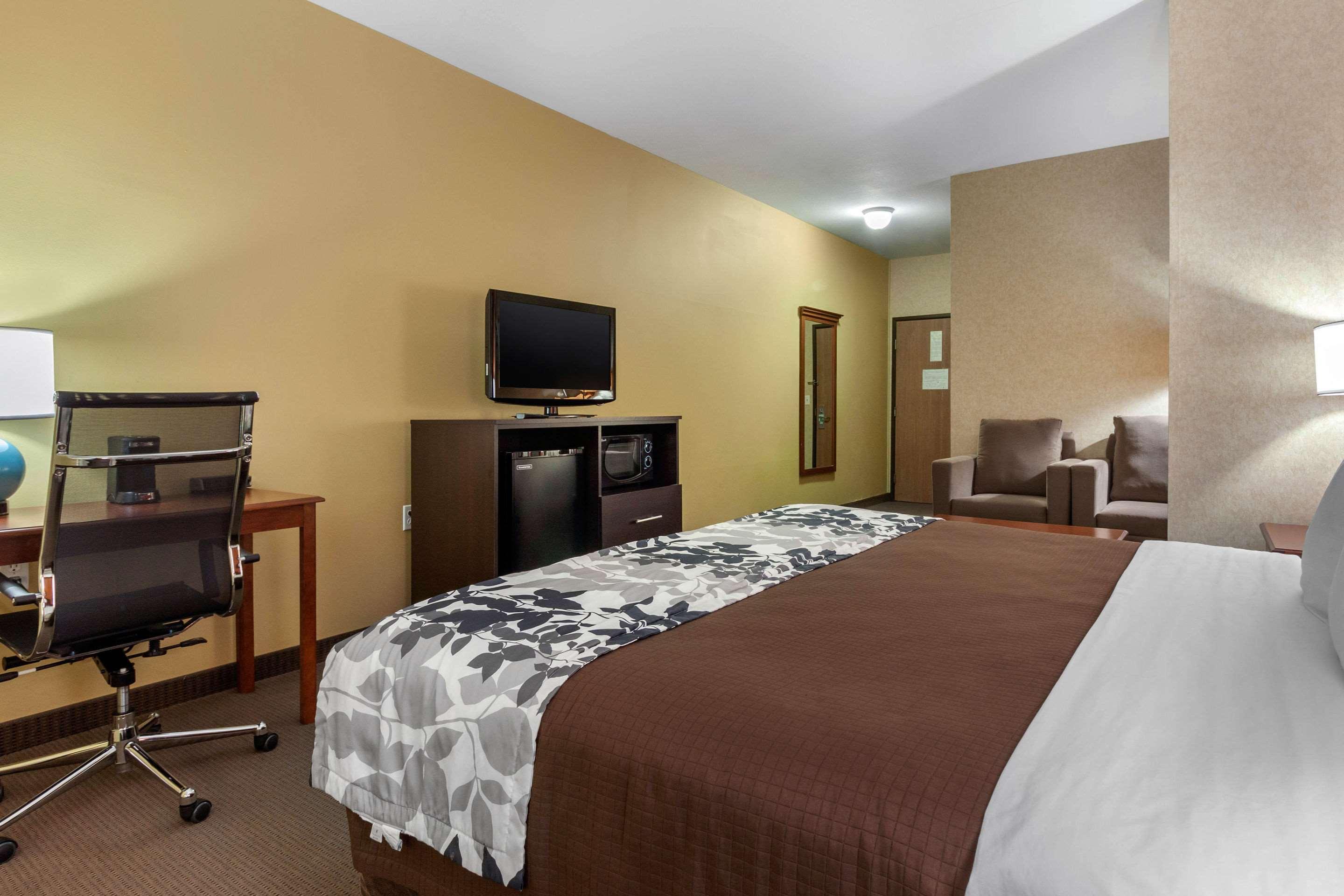 Sleep Inn & Suites Hays I-70