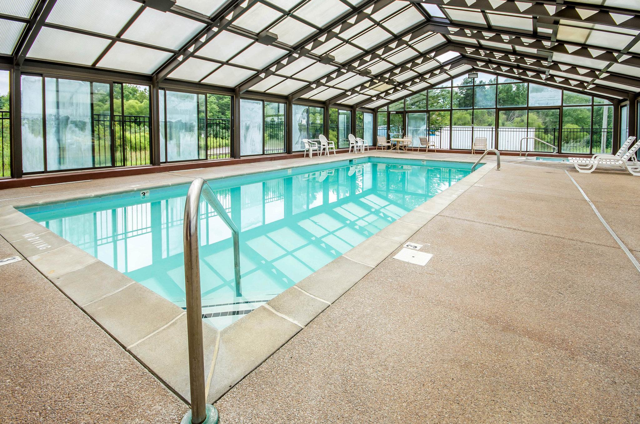 Econo Lodge London Area