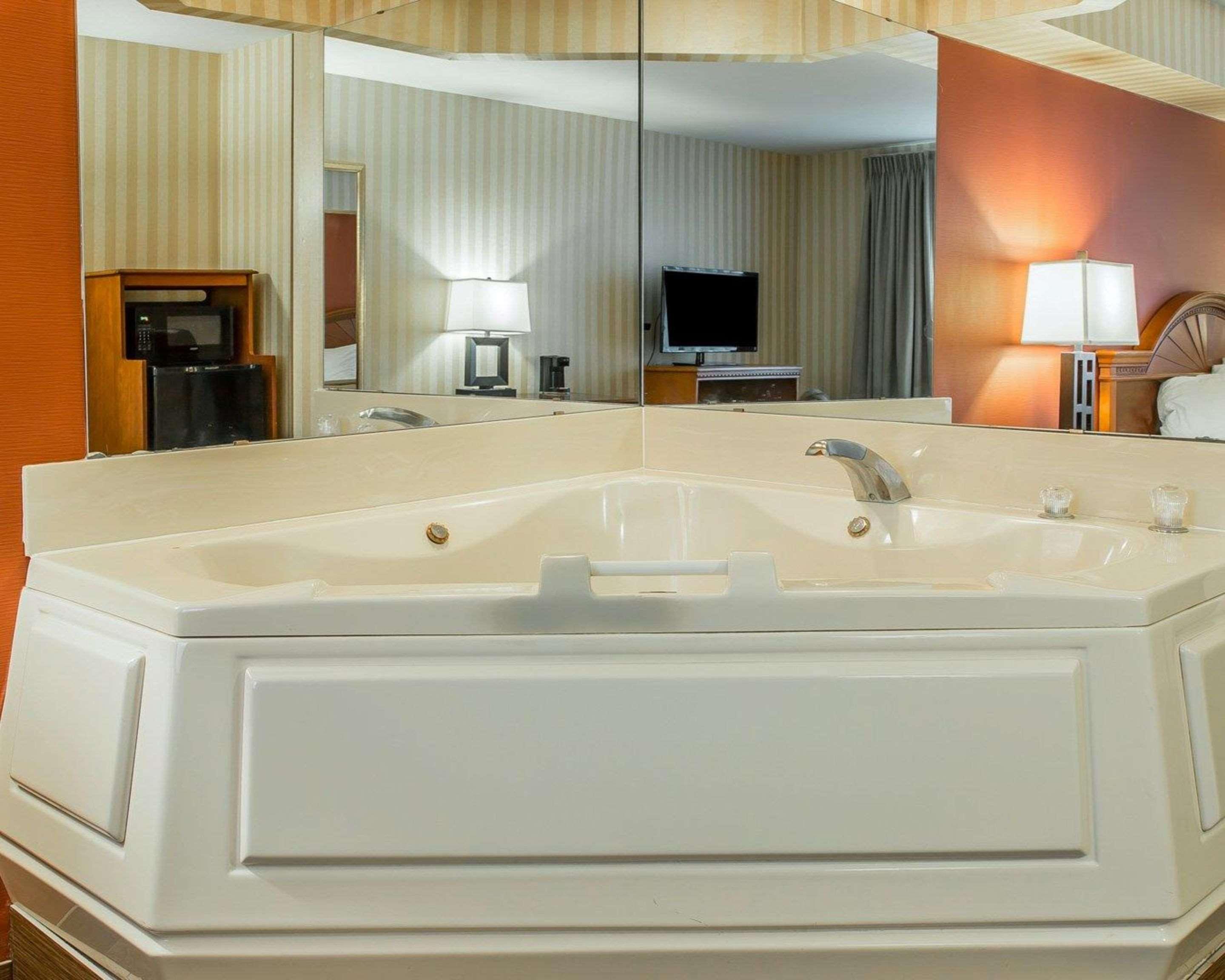 Quality Inn Gaylord Area