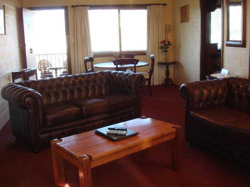 Grosvenor Court Apartments