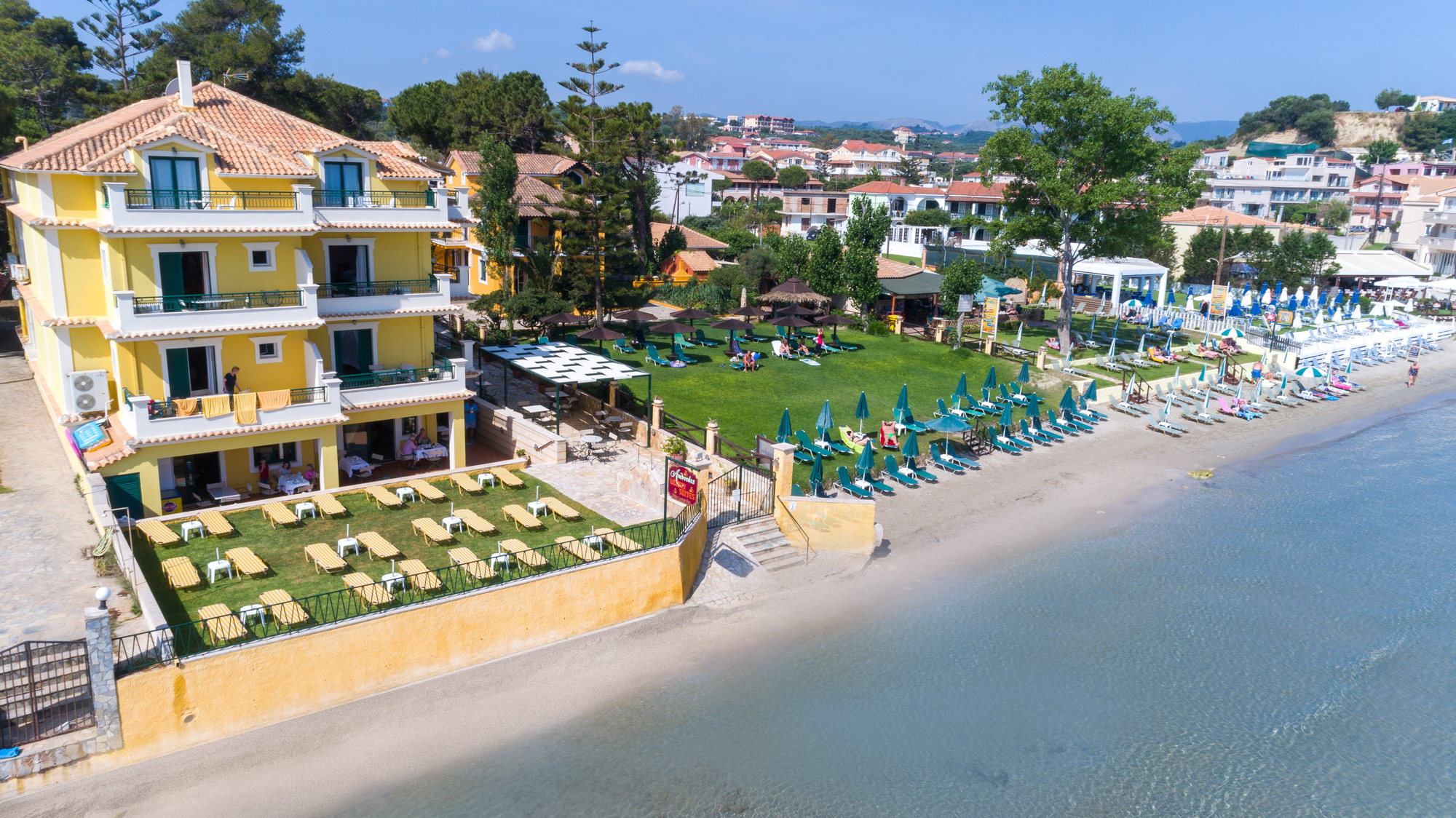 Andreolas Luxury Suites - photo