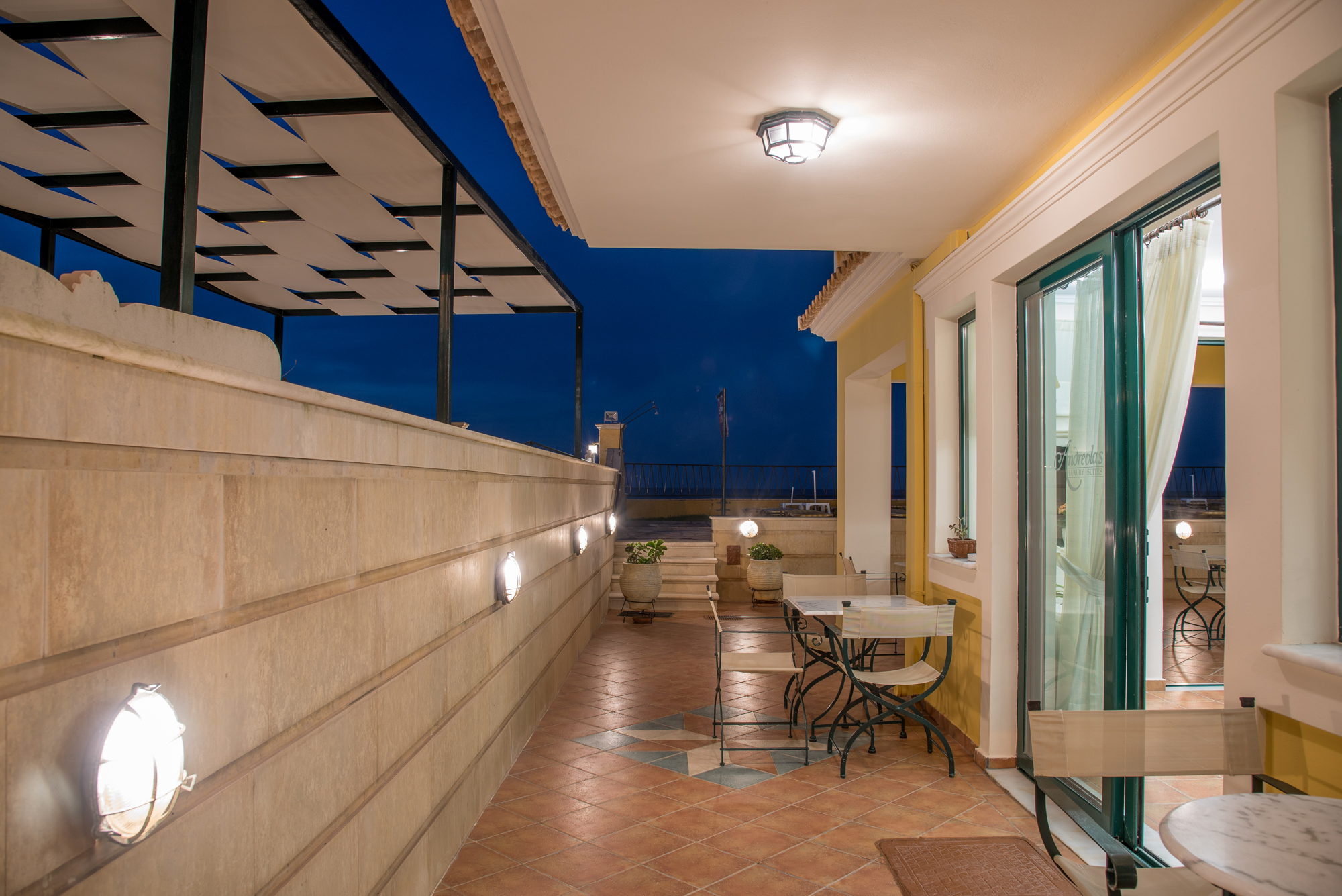 Andreolas Luxury Suites - photo