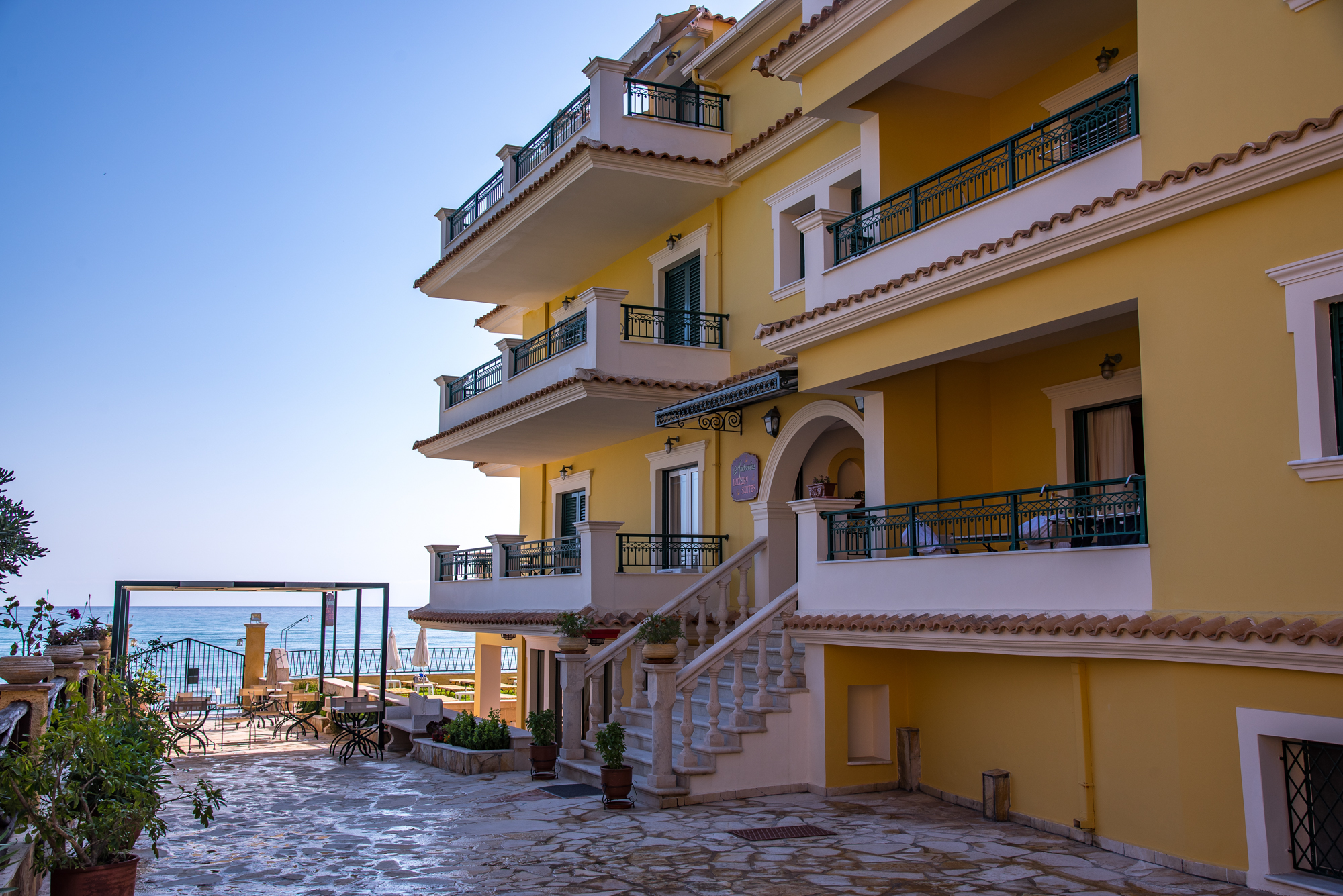 Andreolas Luxury Suites - photo