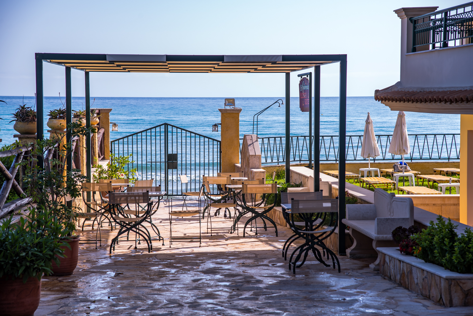 Andreolas Luxury Suites - photo