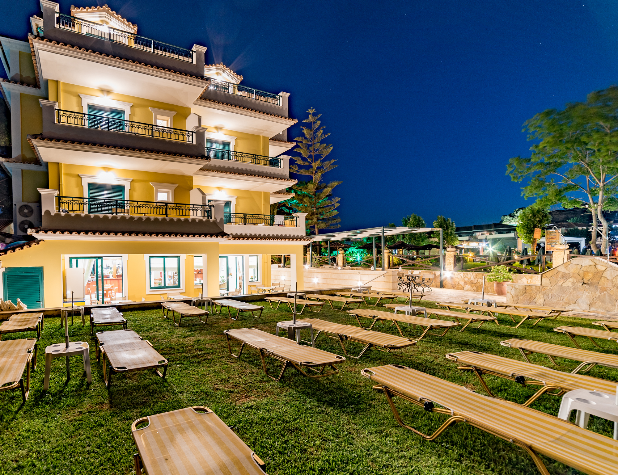 Andreolas Luxury Suites - photo