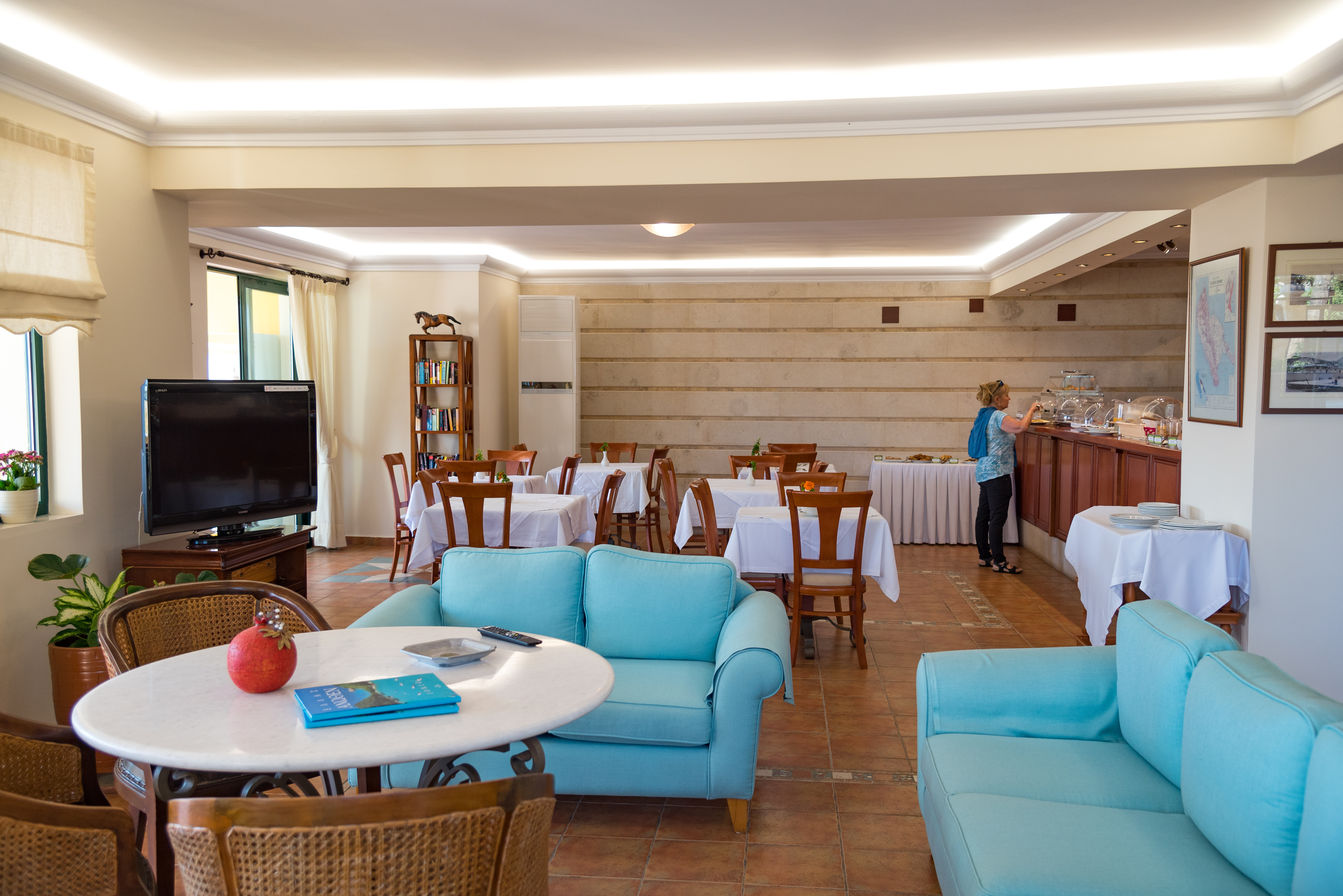 Andreolas Luxury Suites - photo