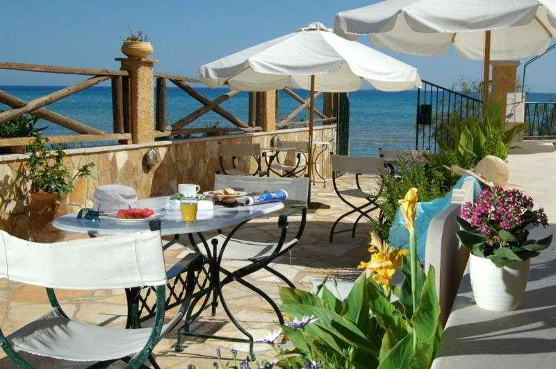 Andreolas Luxury Suites - photo