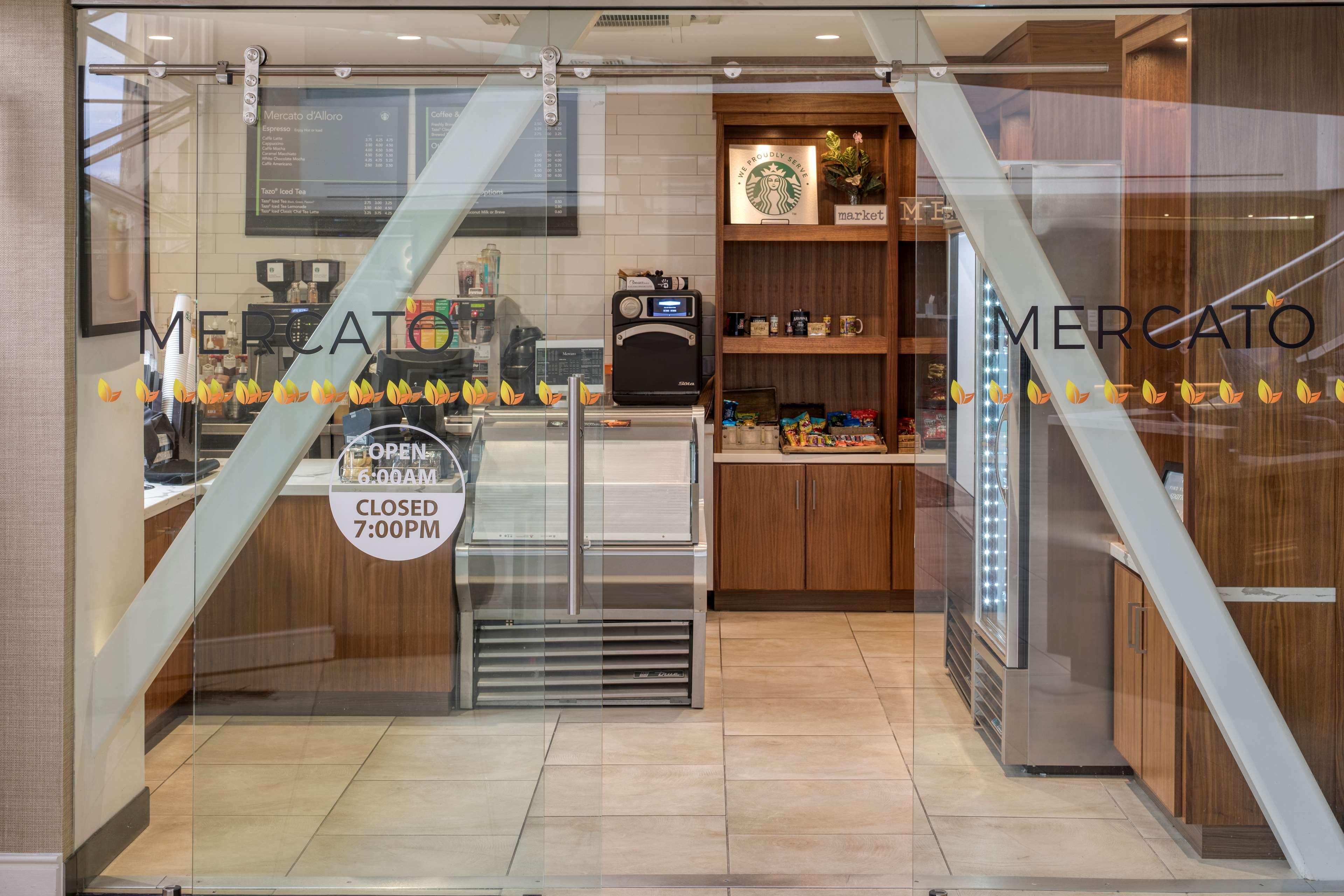 Hilton Tucson East by null