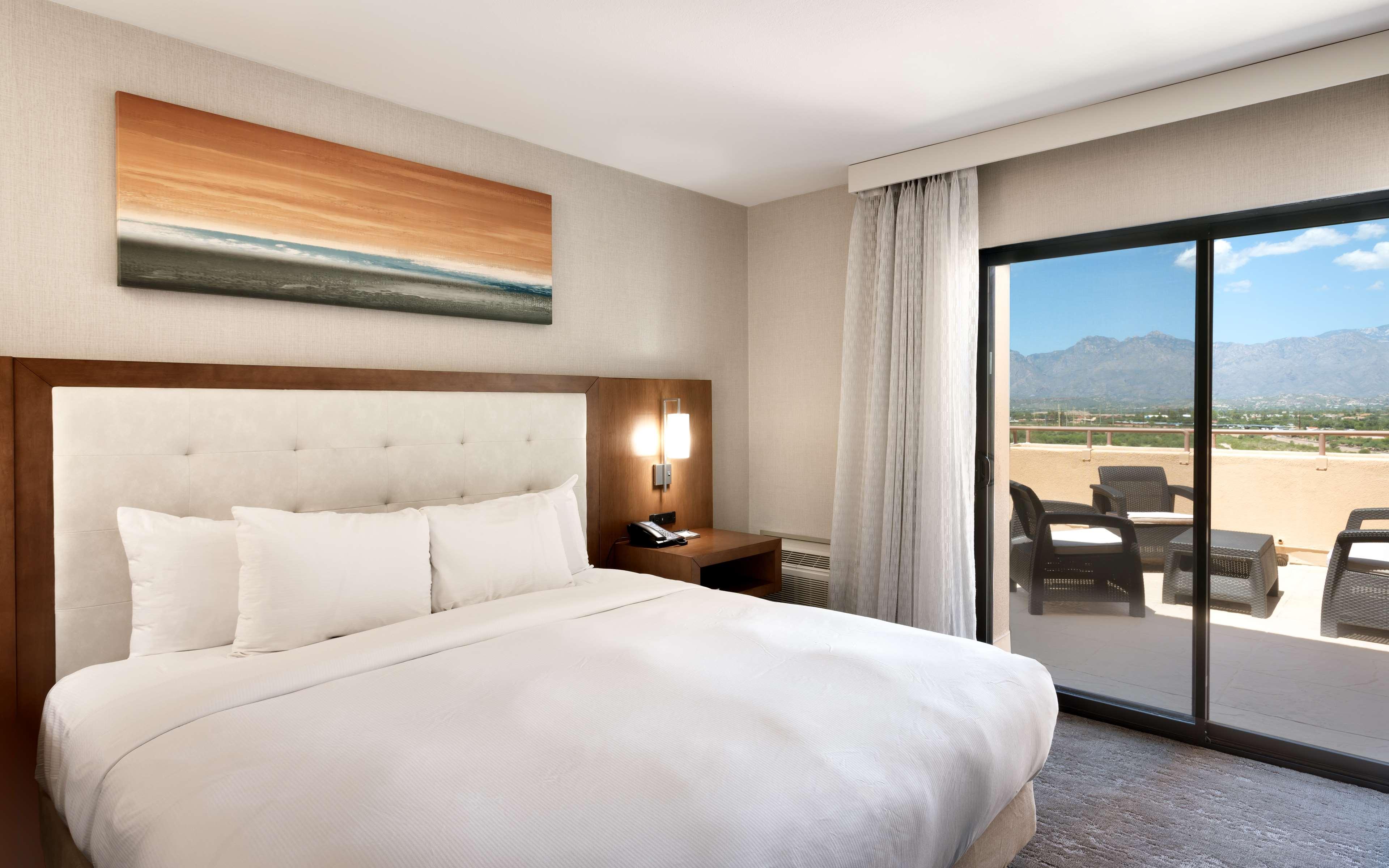 Hilton Tucson East by null