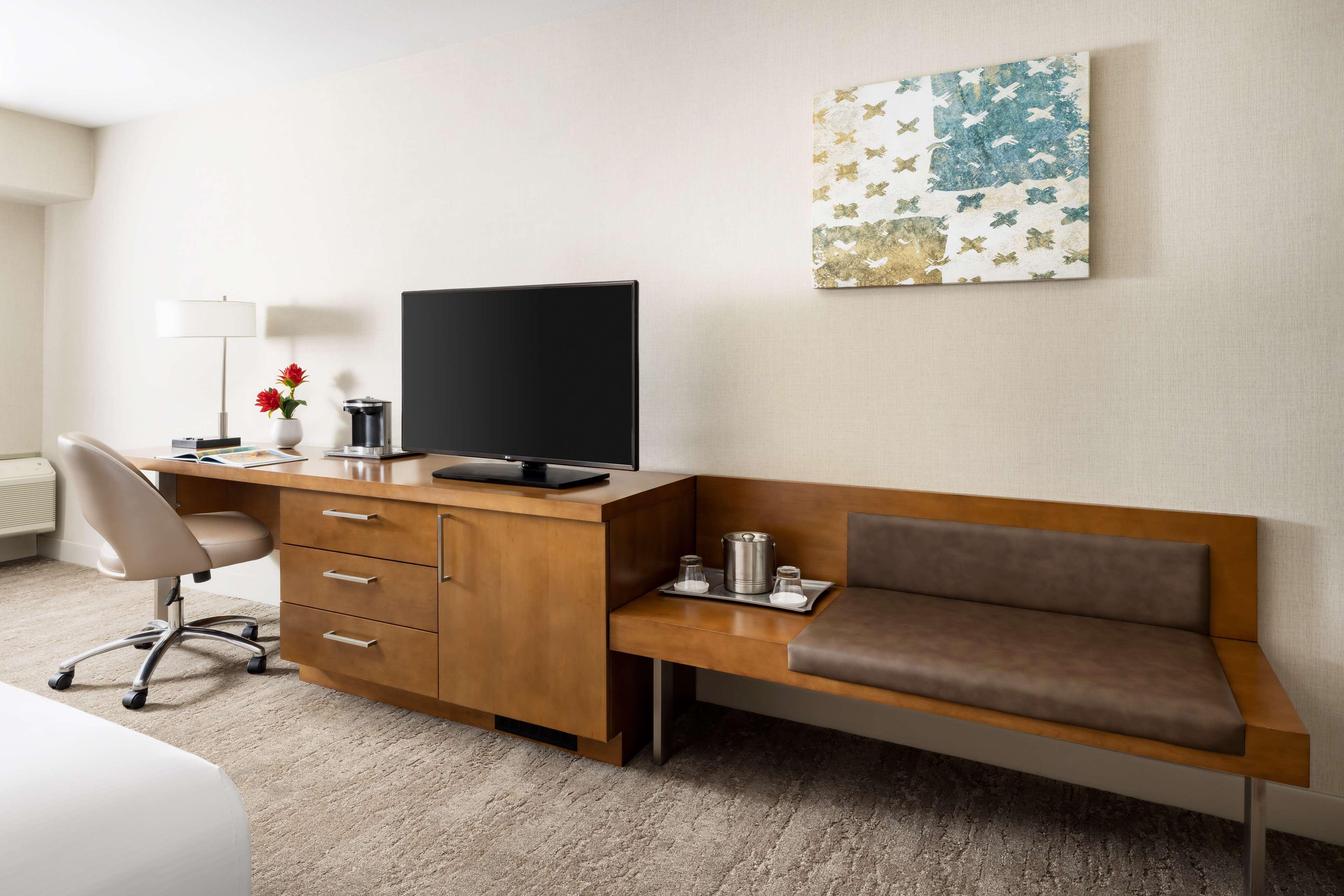 Hilton Tucson East