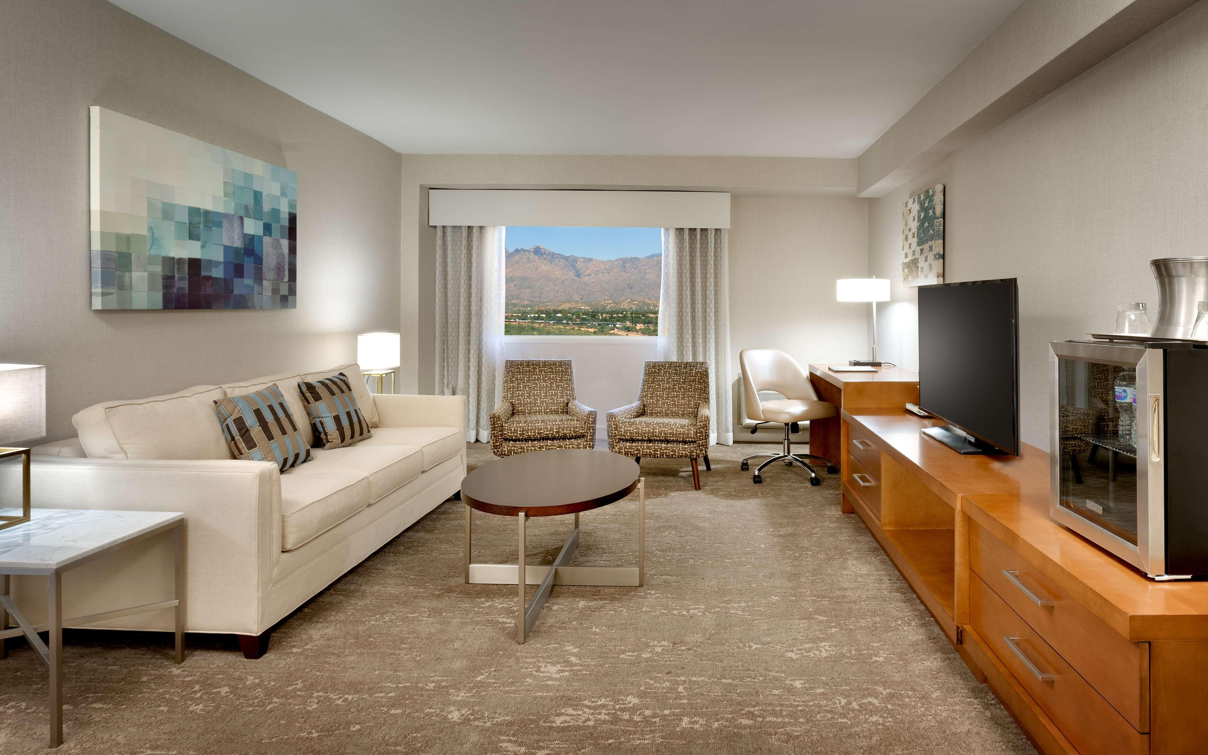 Hilton Tucson East by null