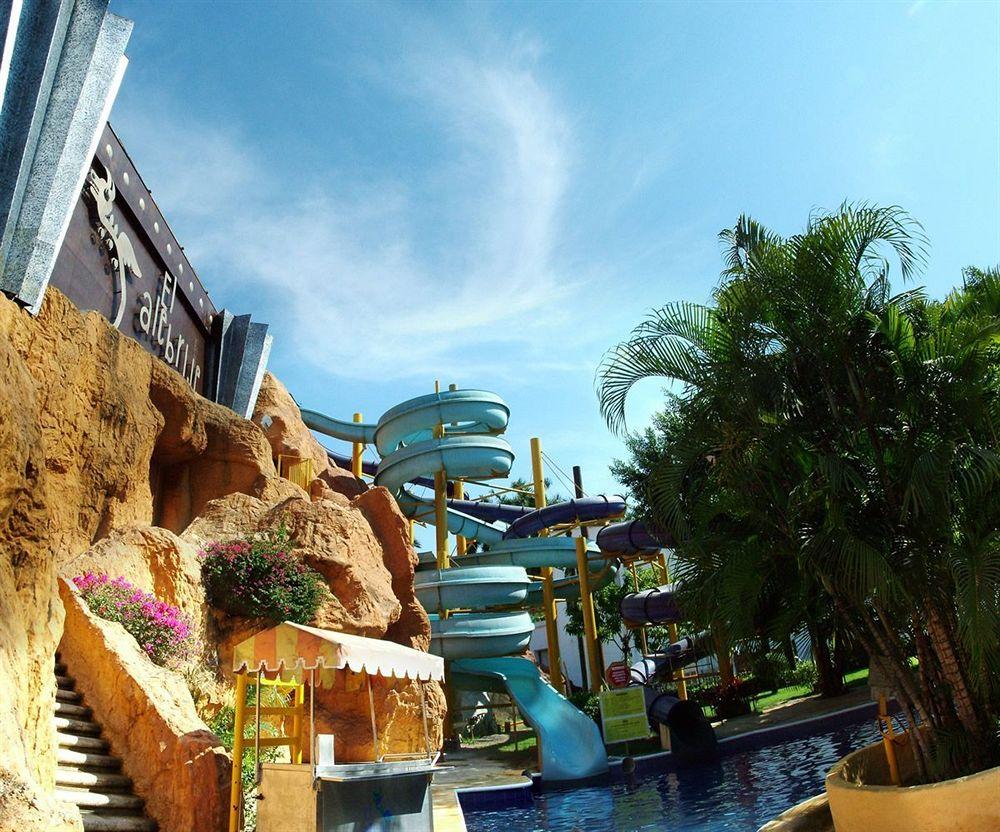 Ixtapa Palace Resort