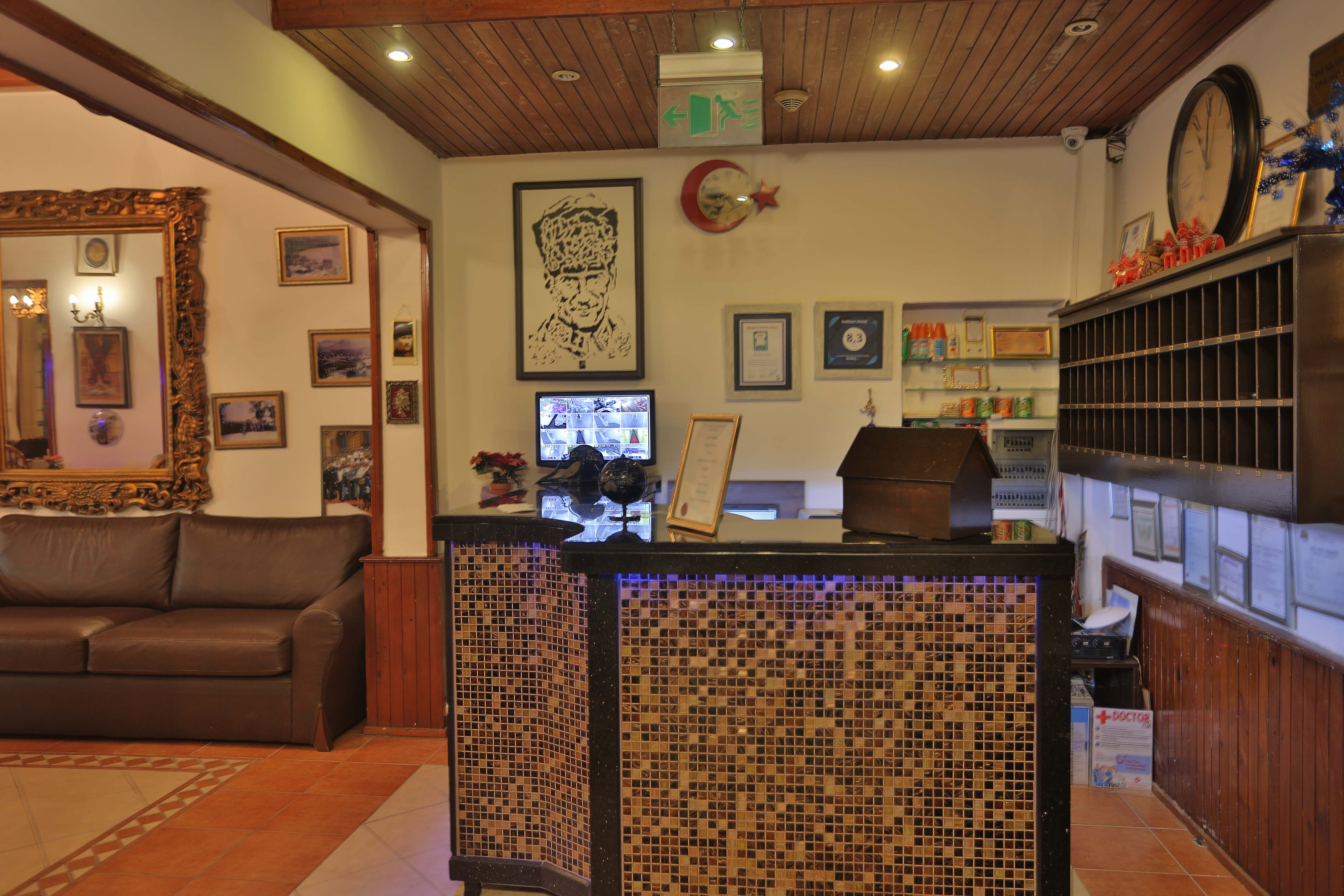 Gallion Hotel - фото