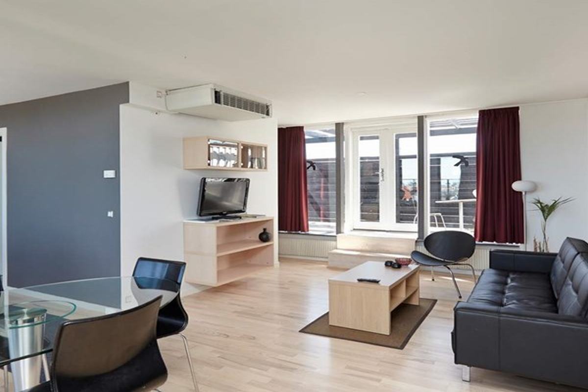 Manon Les Suites by null