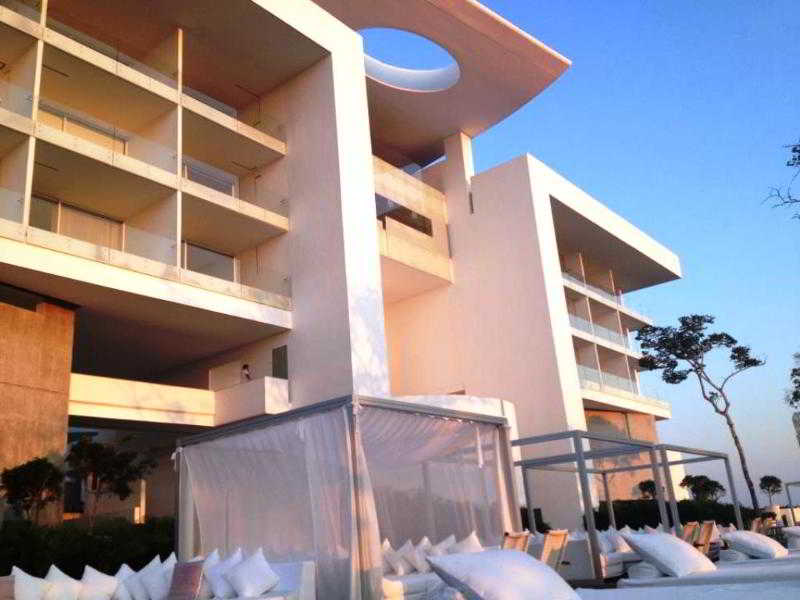 Encanto Acapulco by null