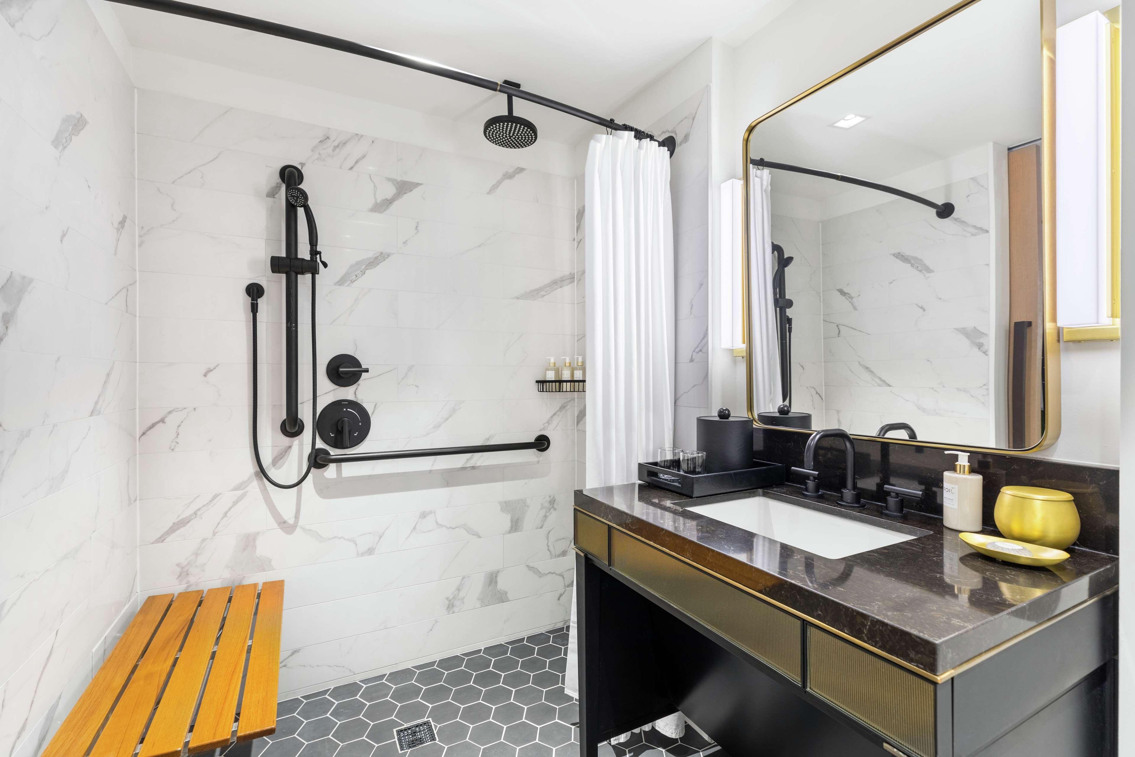 C. Baldwin, Curio Collection by Hilton by null