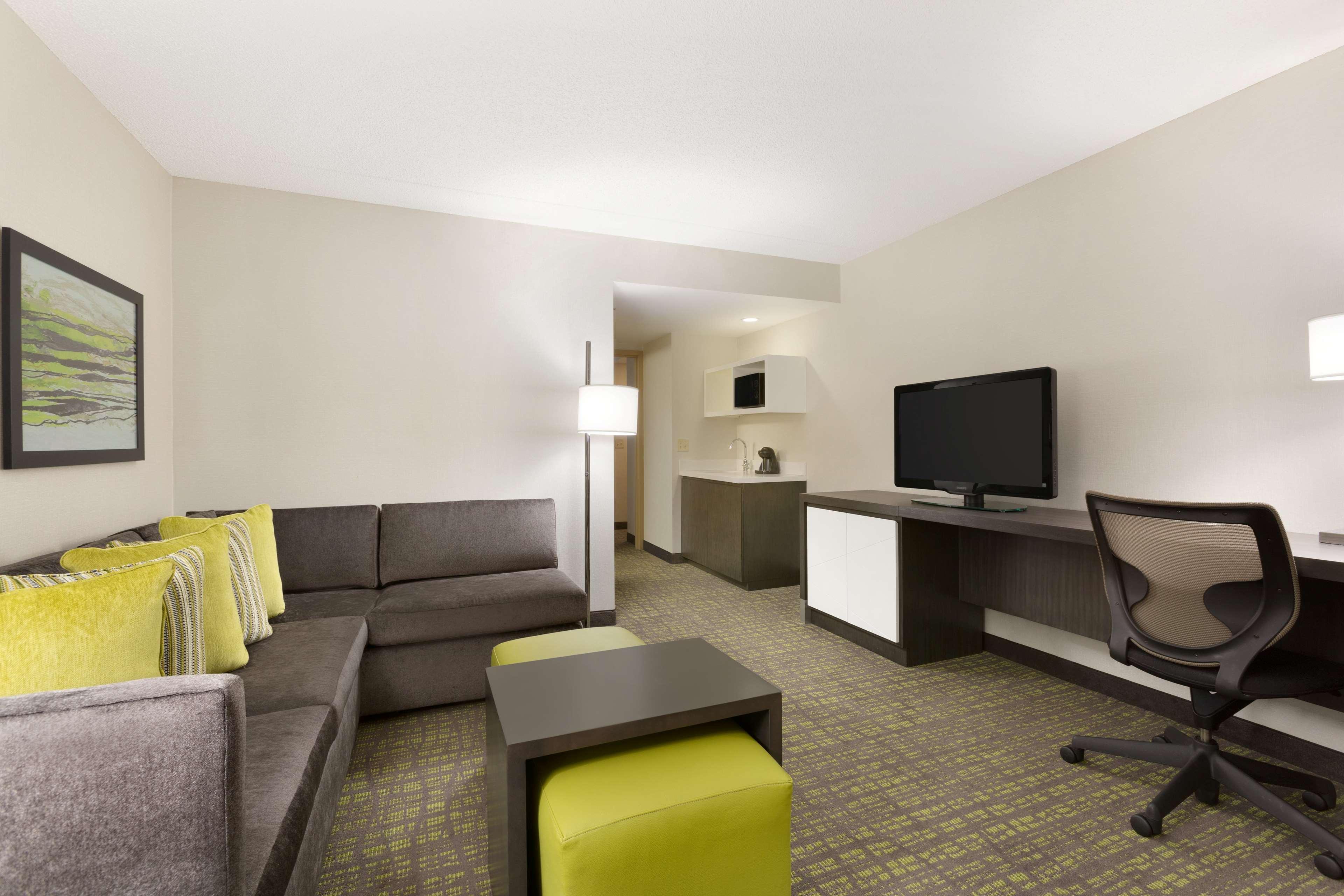 Embassy Suites By Hilton Newark Wilmington South
