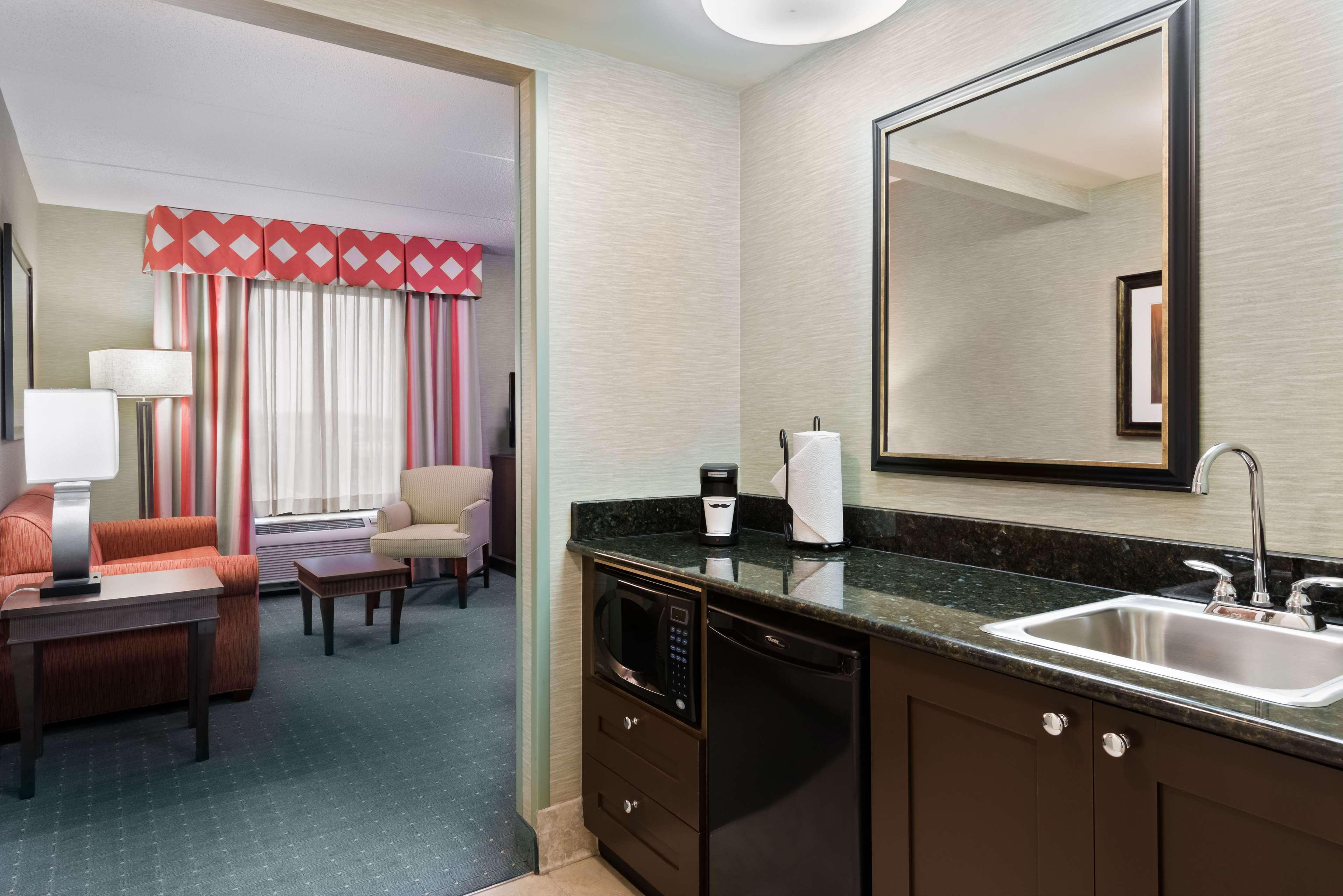 Hampton Inn & Suites Columbus Polaris