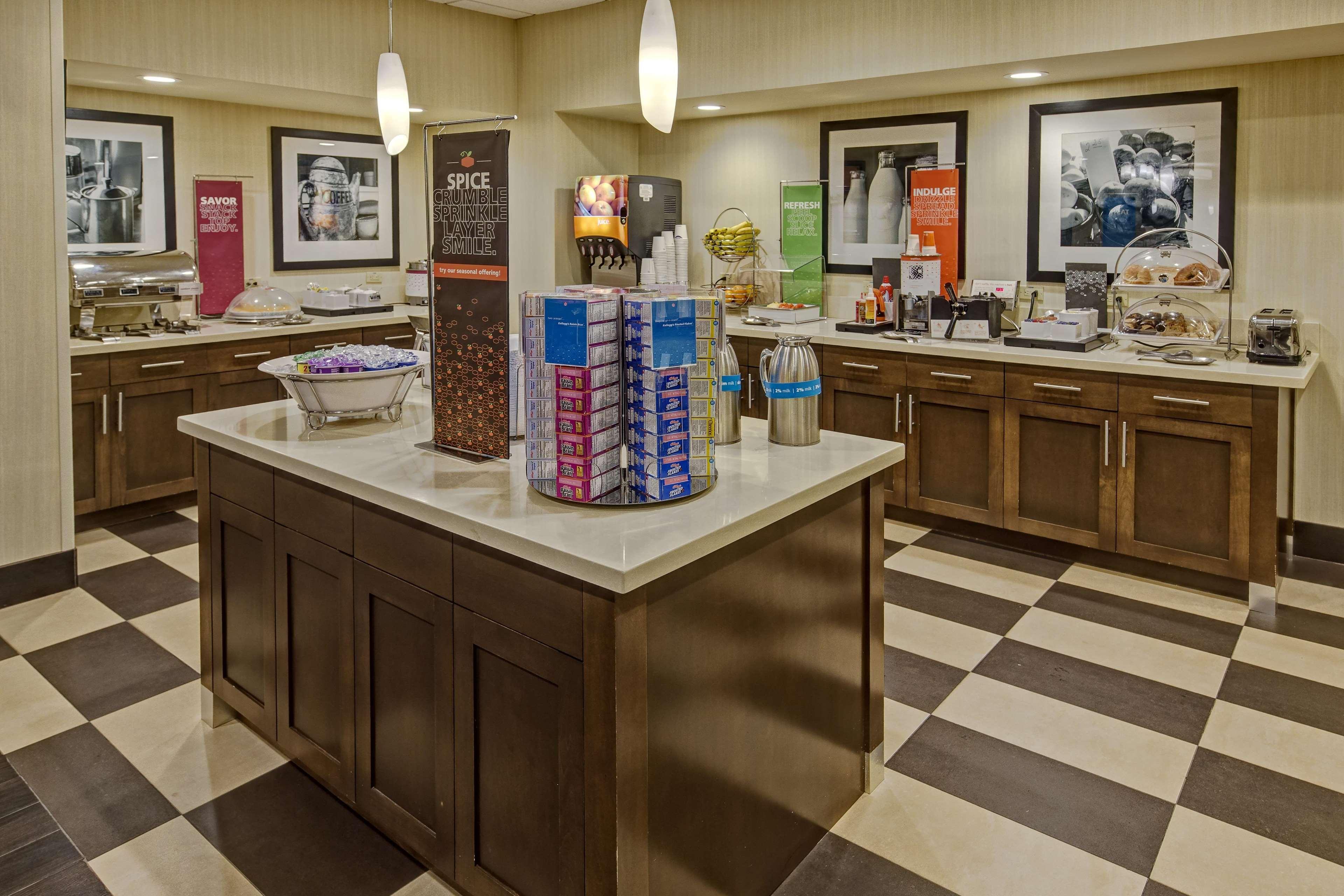 Hampton Inn Houston-Baytown