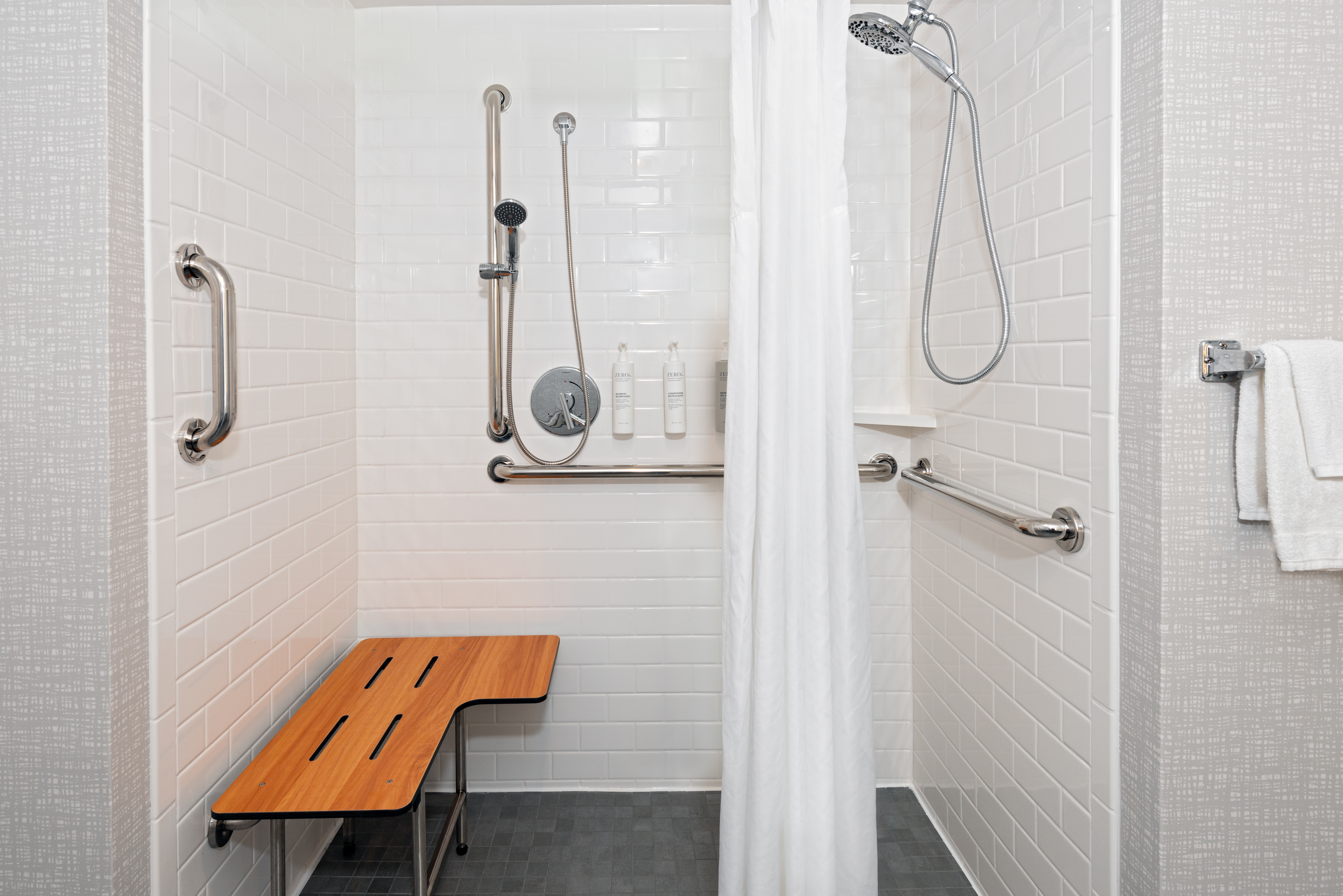 Hampton Inn & Suites Cleveland Beachwood