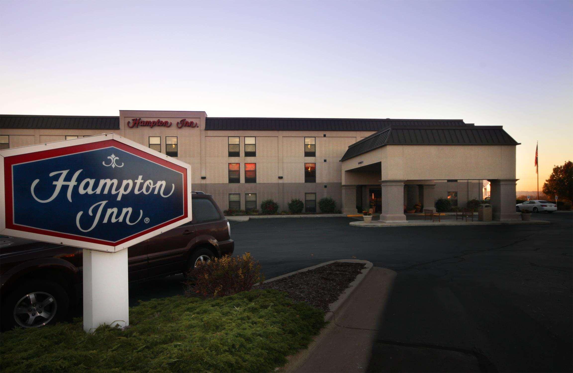 Hampton Inn Grand Rapids-North image