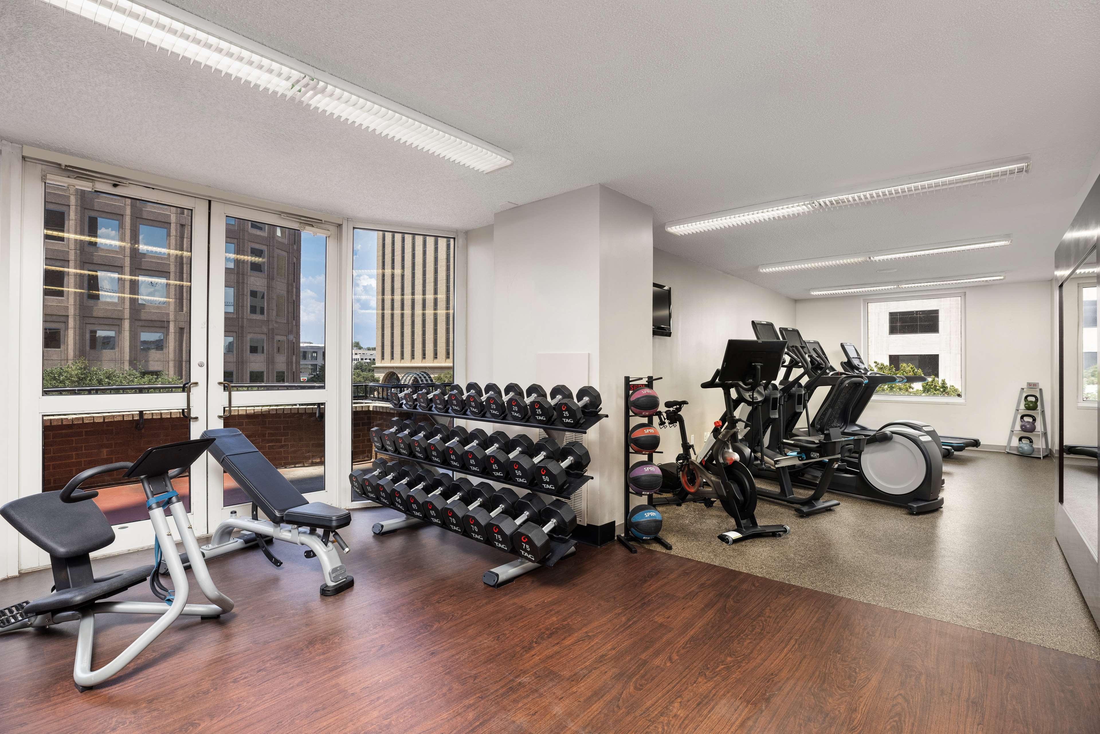 Doubletree Suites Hilton Austin Downtown Capitol