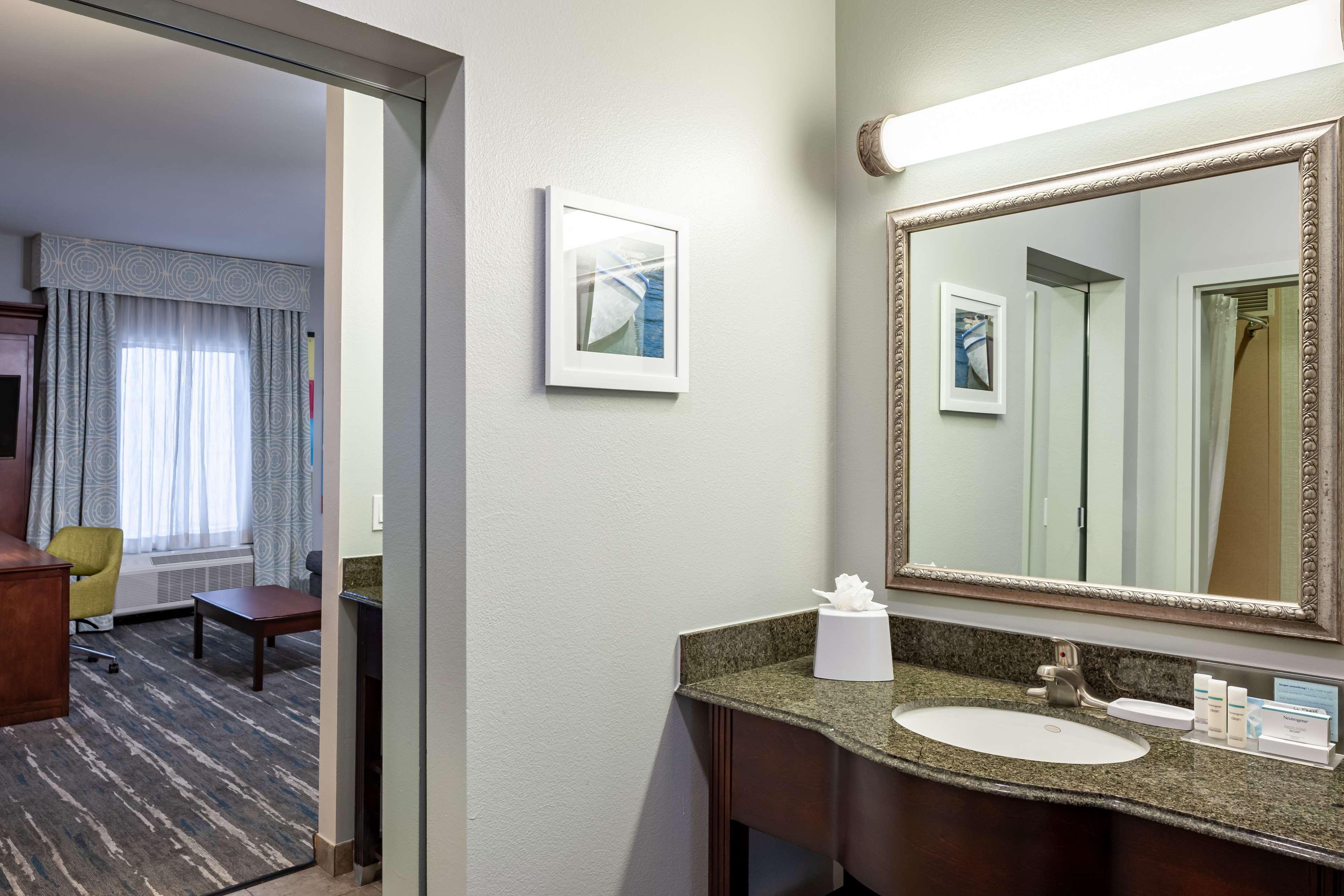 Hampton Inn & Suites Texarkana