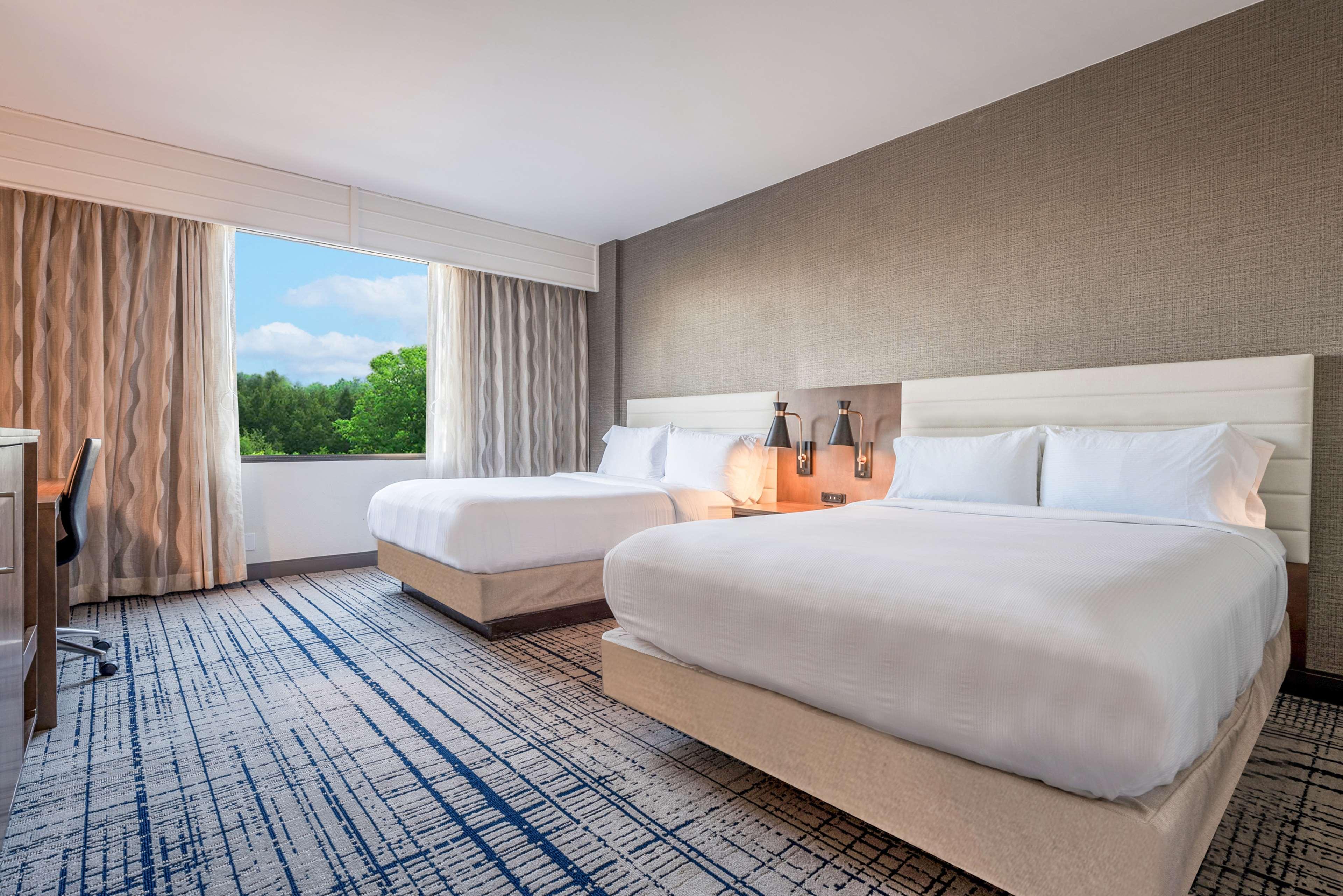 Doubletree By Hilton South Charlotte Tyvola