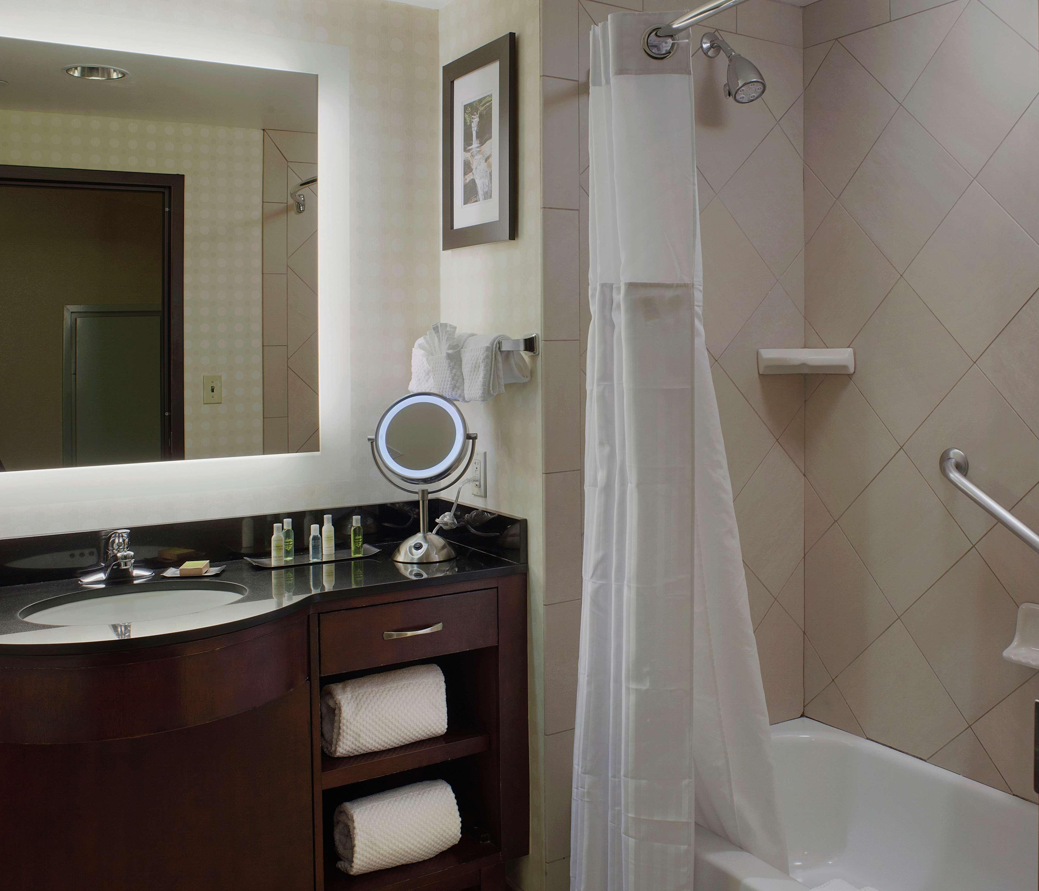 Doubletree Guest Suites Bentonville/Rogers
