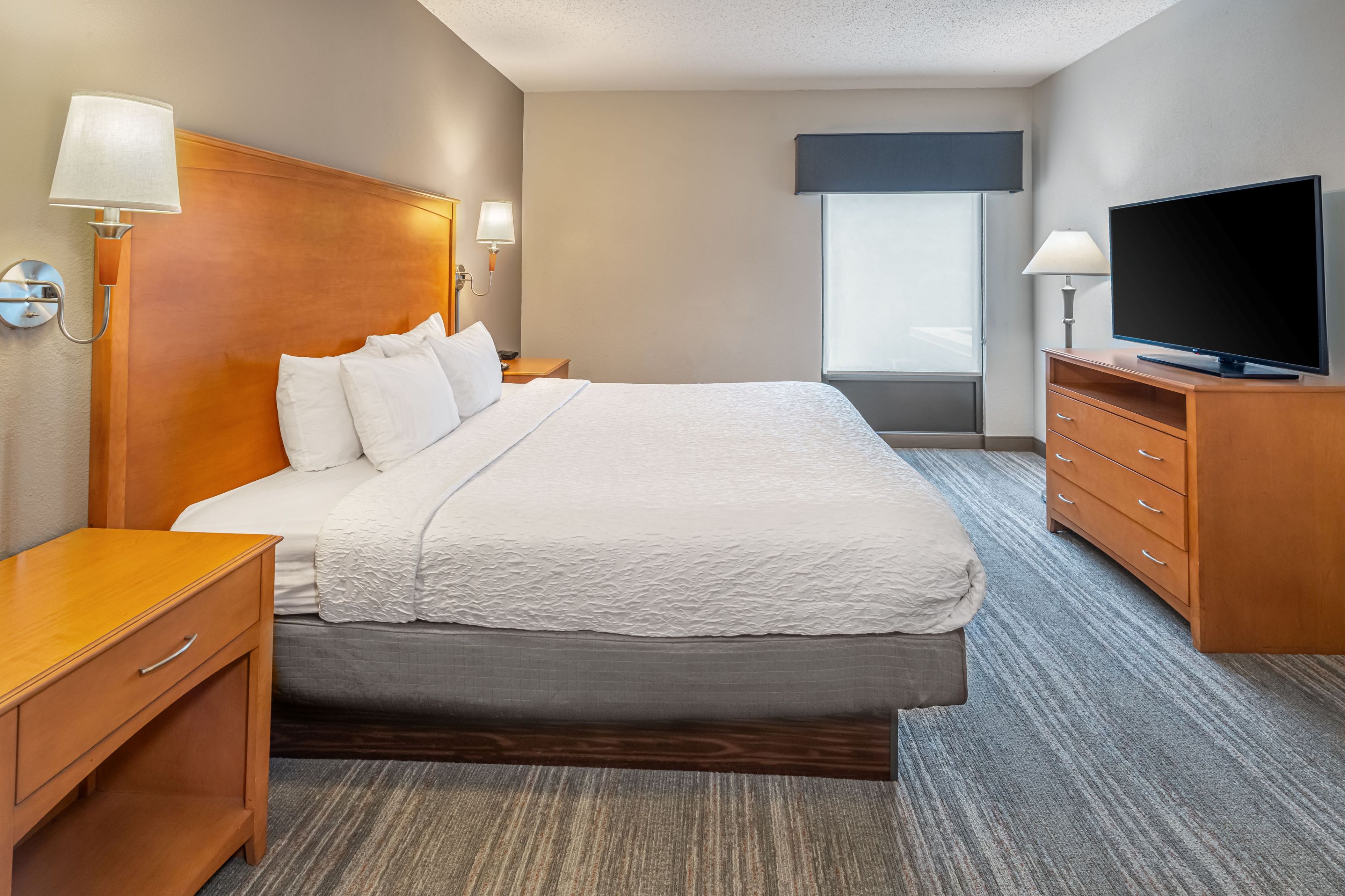Hampton Inn & Suites Elliston Place Nashville