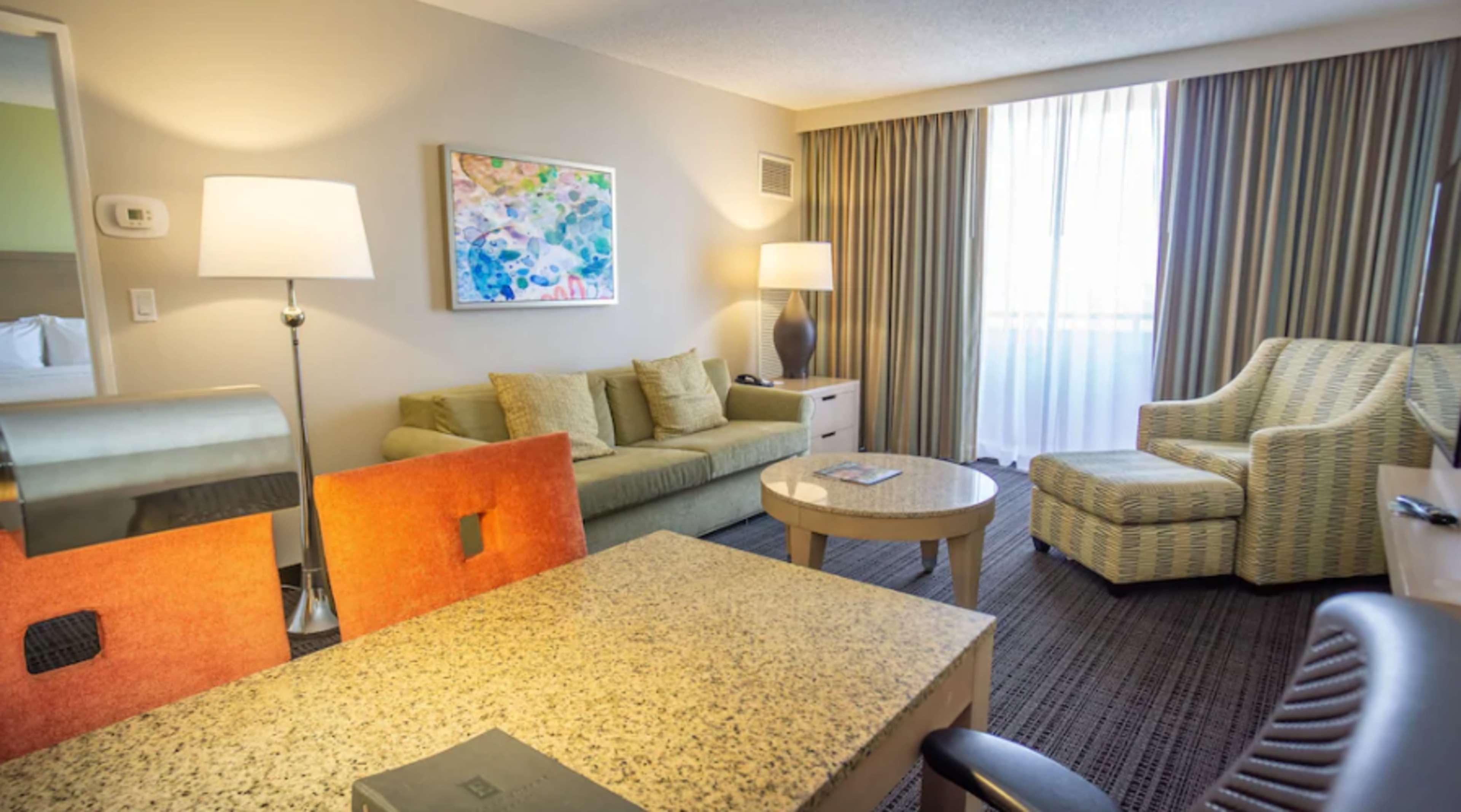 Embassy Suites by Hilton Tampa Airport Westshore