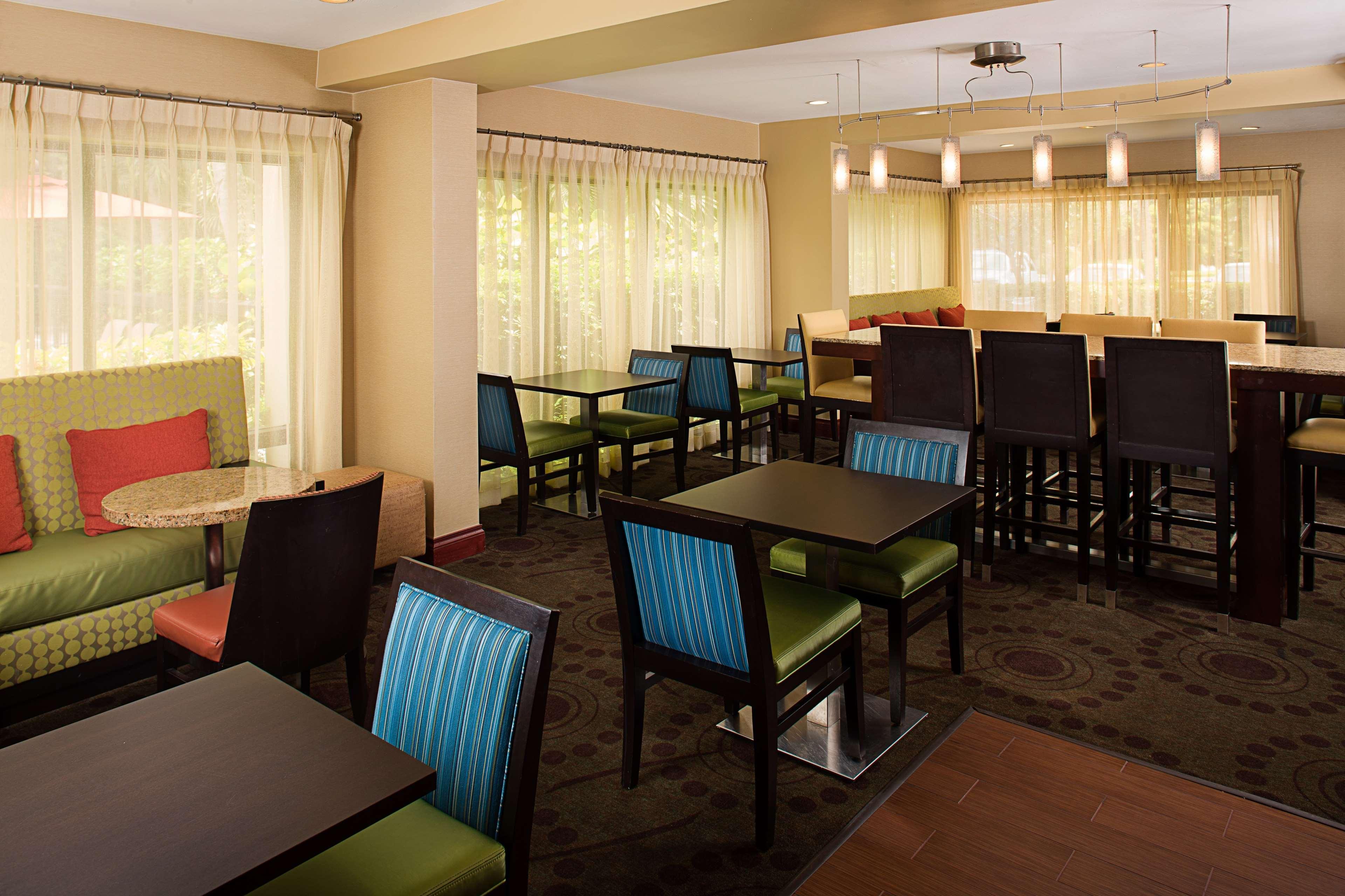 Hampton Inn Naples-Central