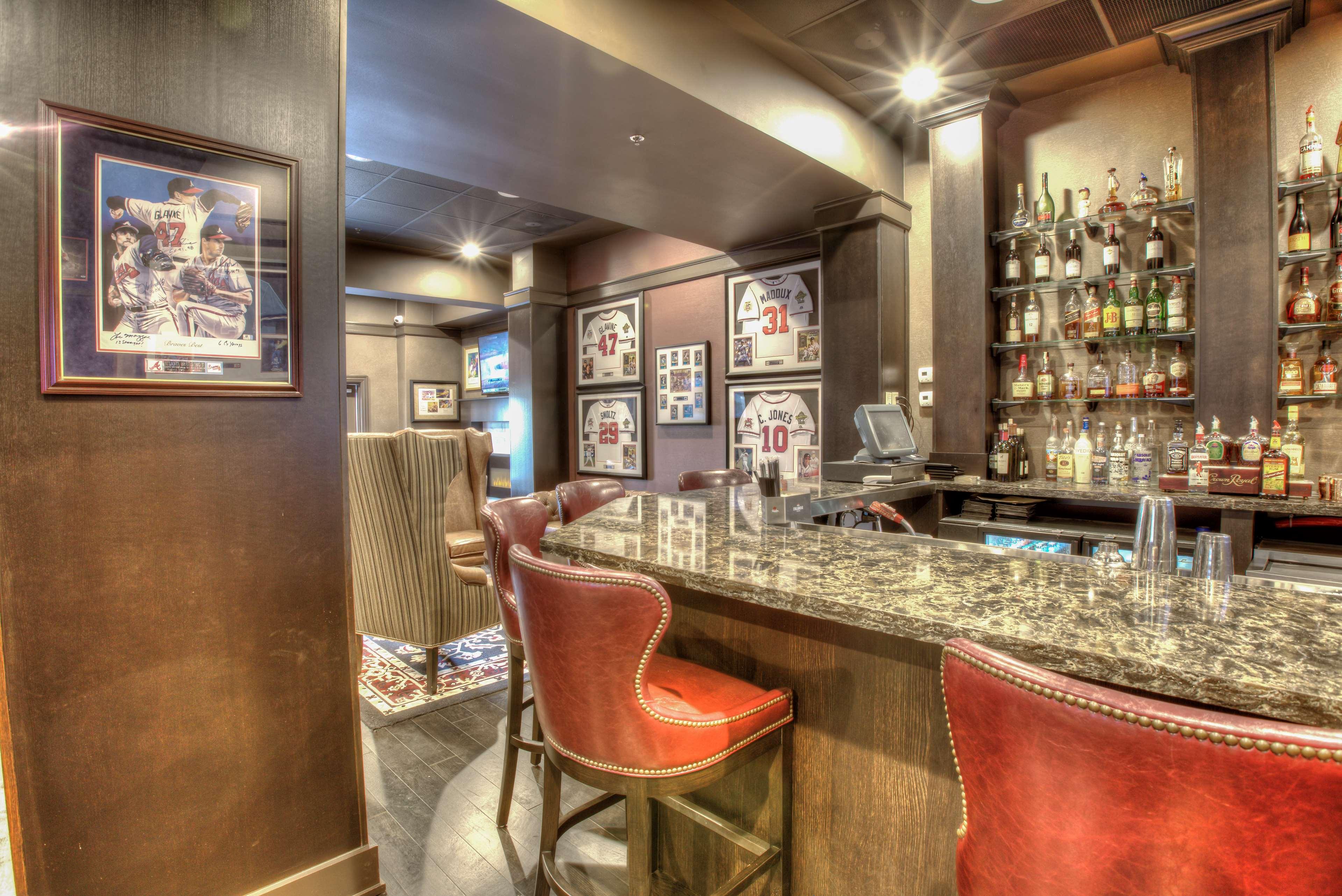 Doubletree Suites By Hilton At The Battery Atlanta