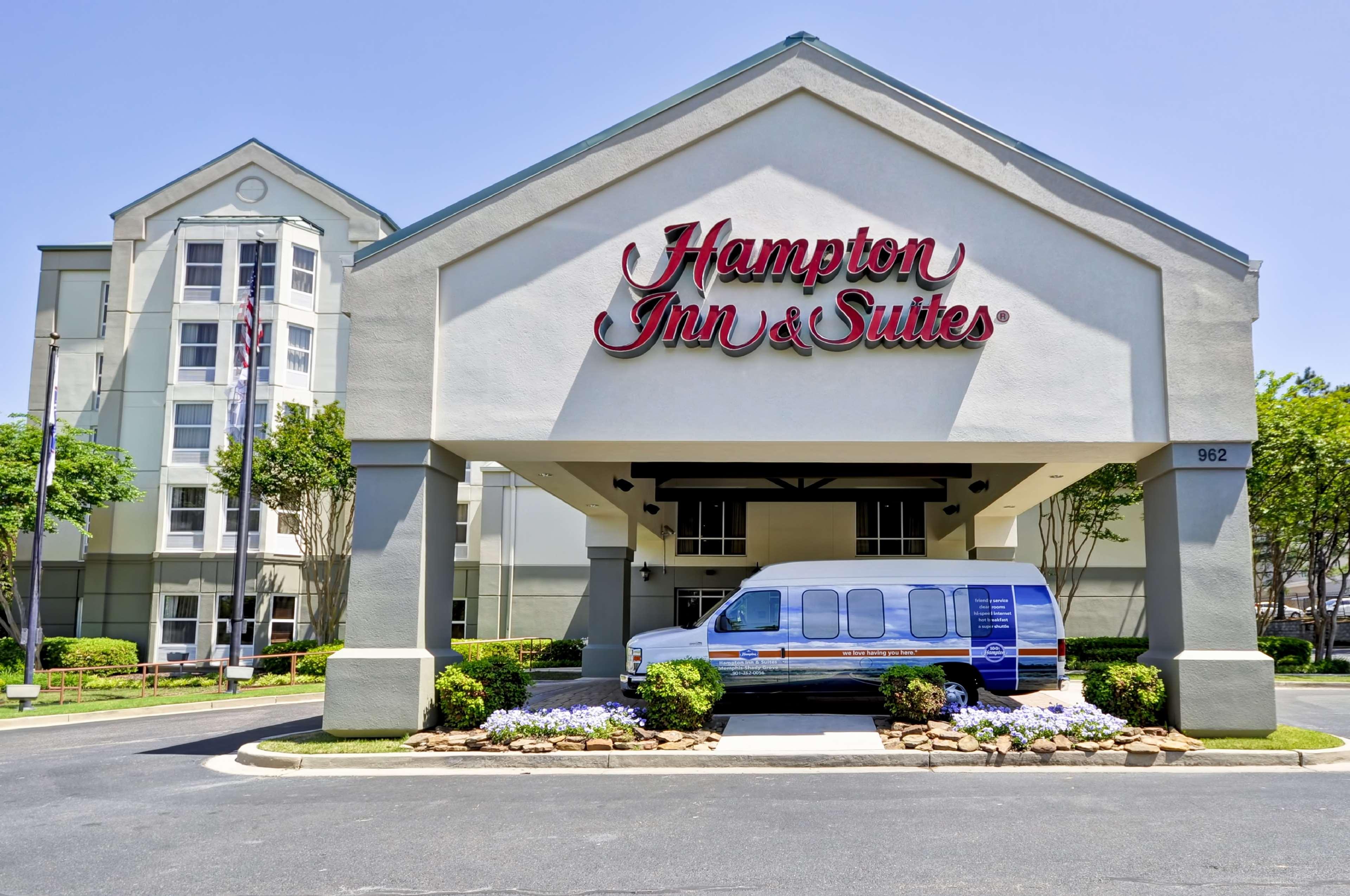 Hampton Inn & Suites Memphis East image