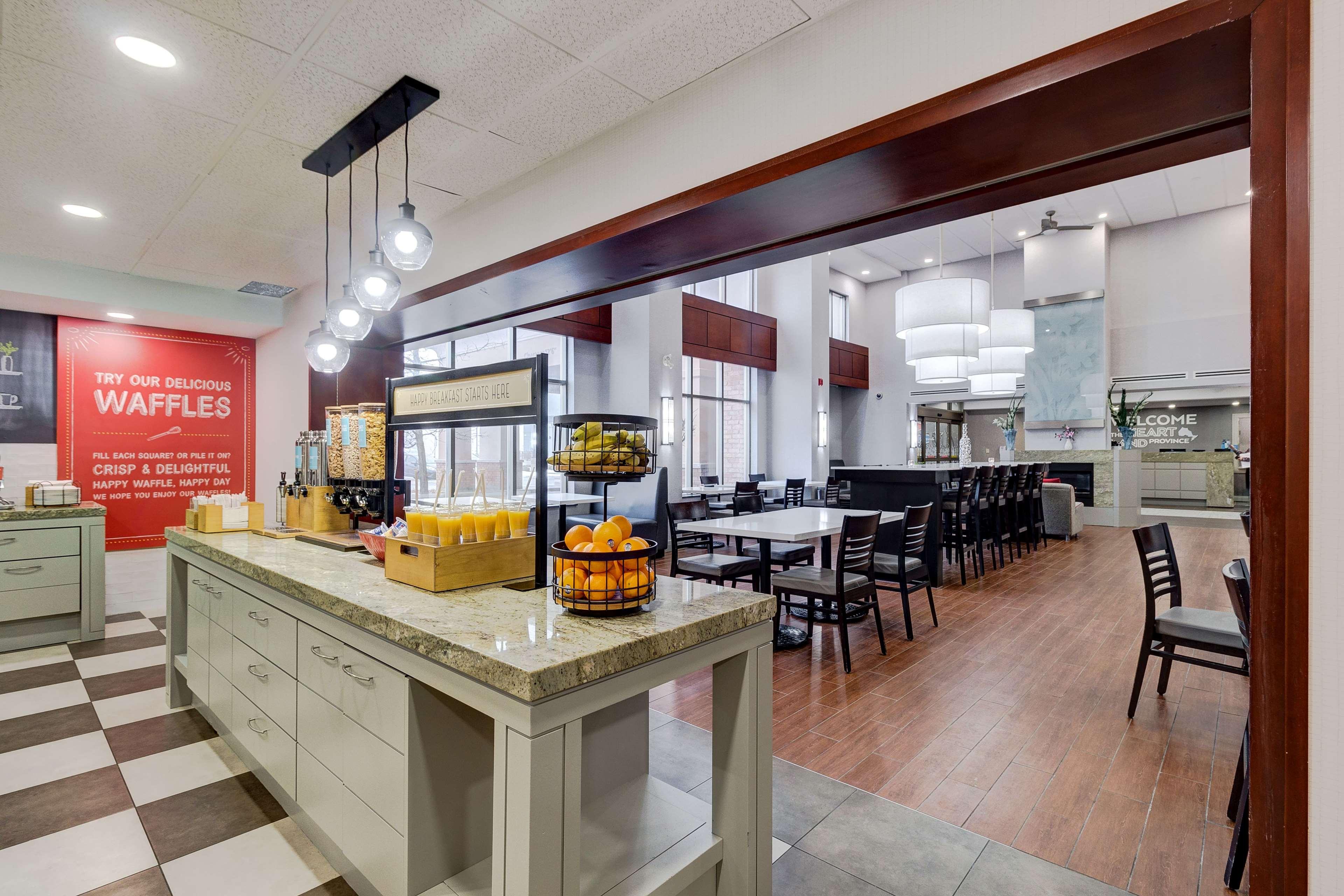 Hampton Inn & Suites by Hilton Brantford Confer