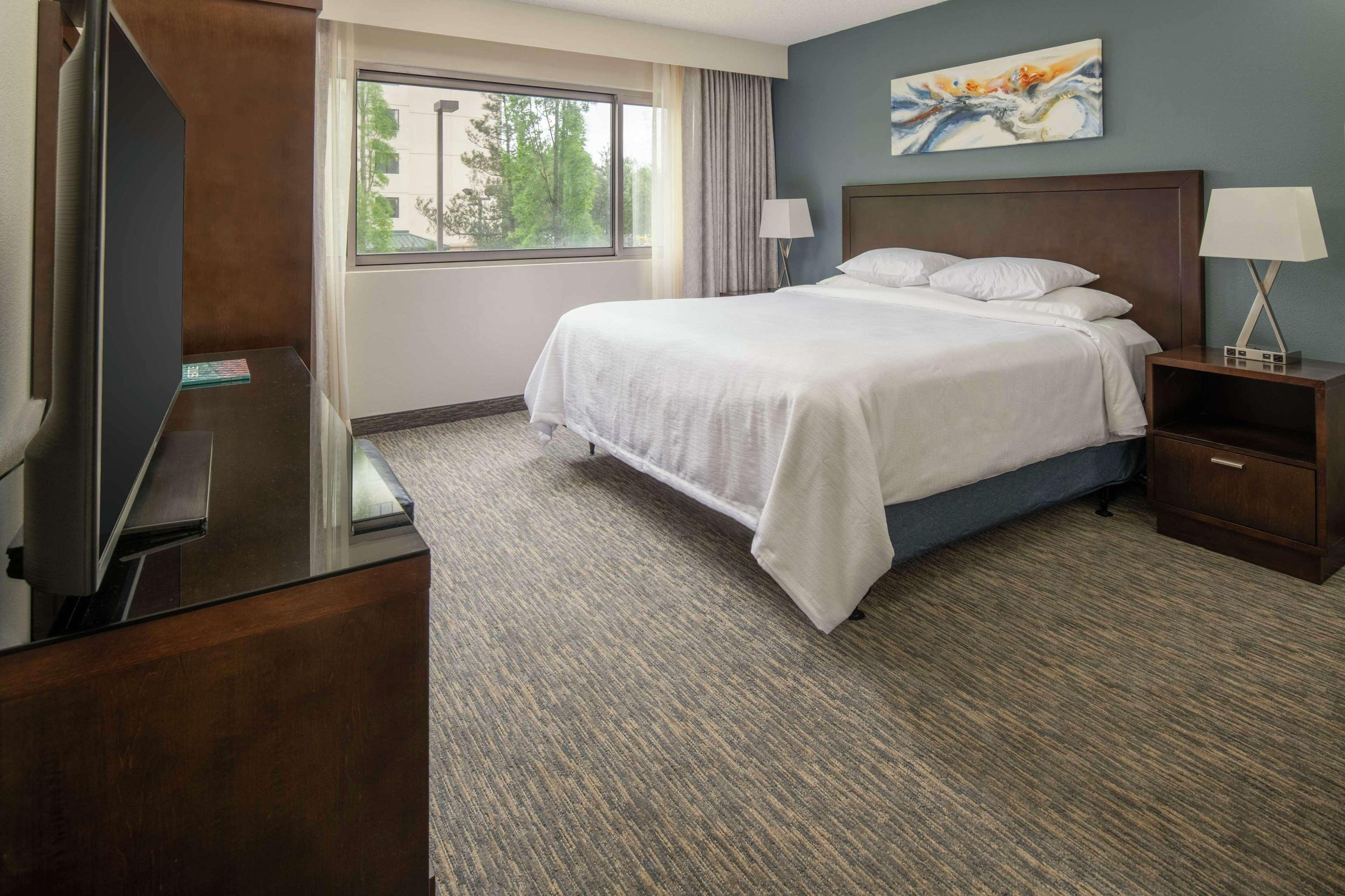 Embassy Suites Seattle Tacoma International