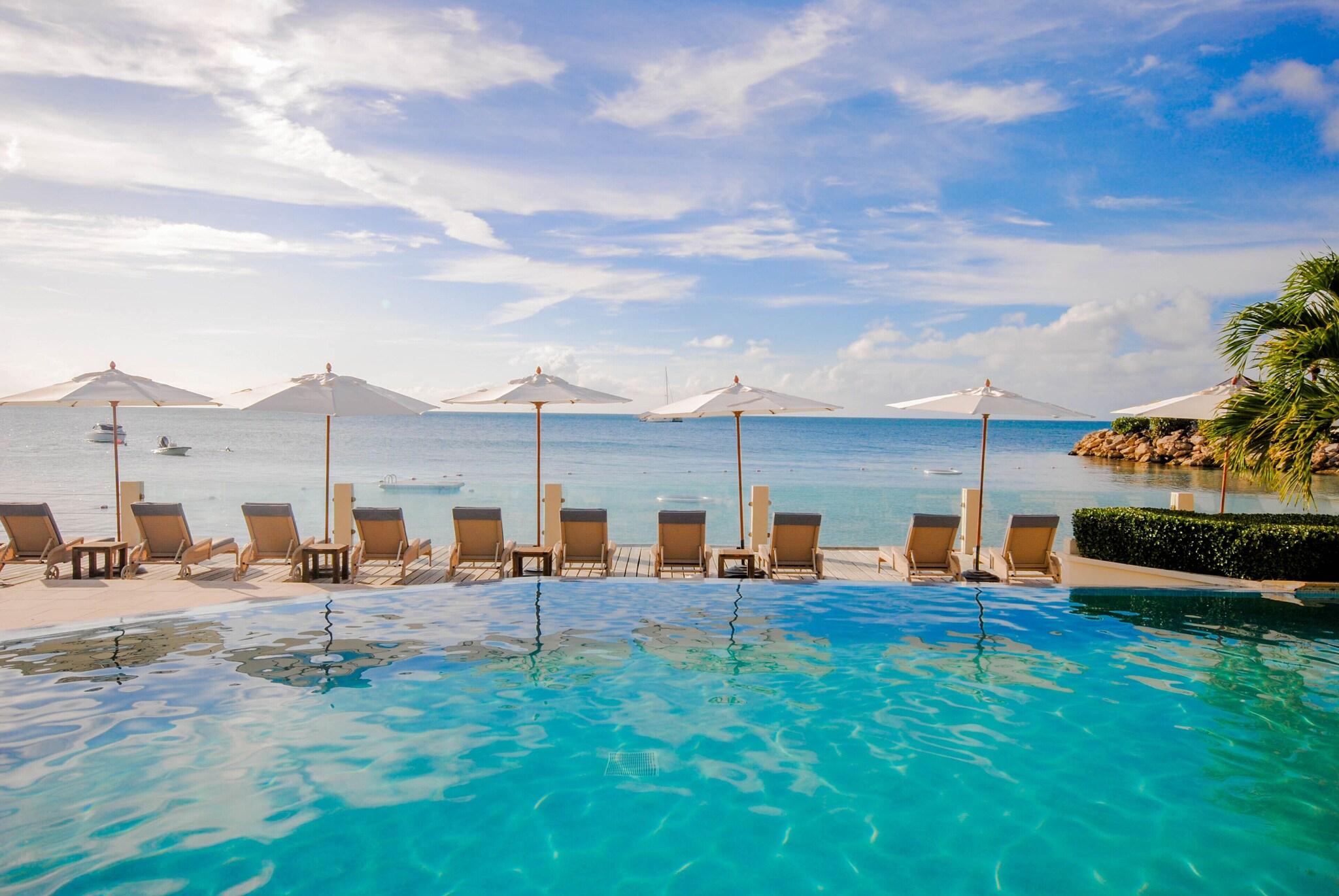 Blue Waters Resort and Spa by null