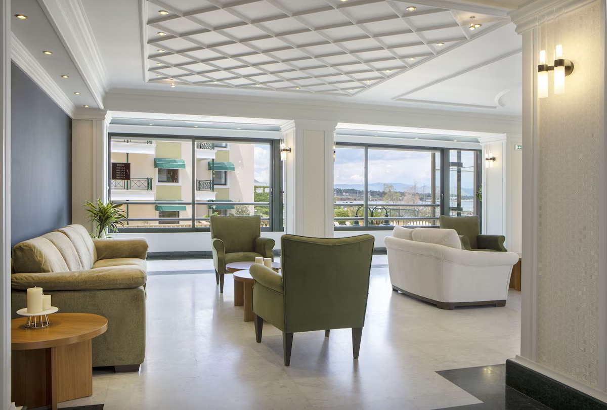 Ramada Attica Riviera - attēls