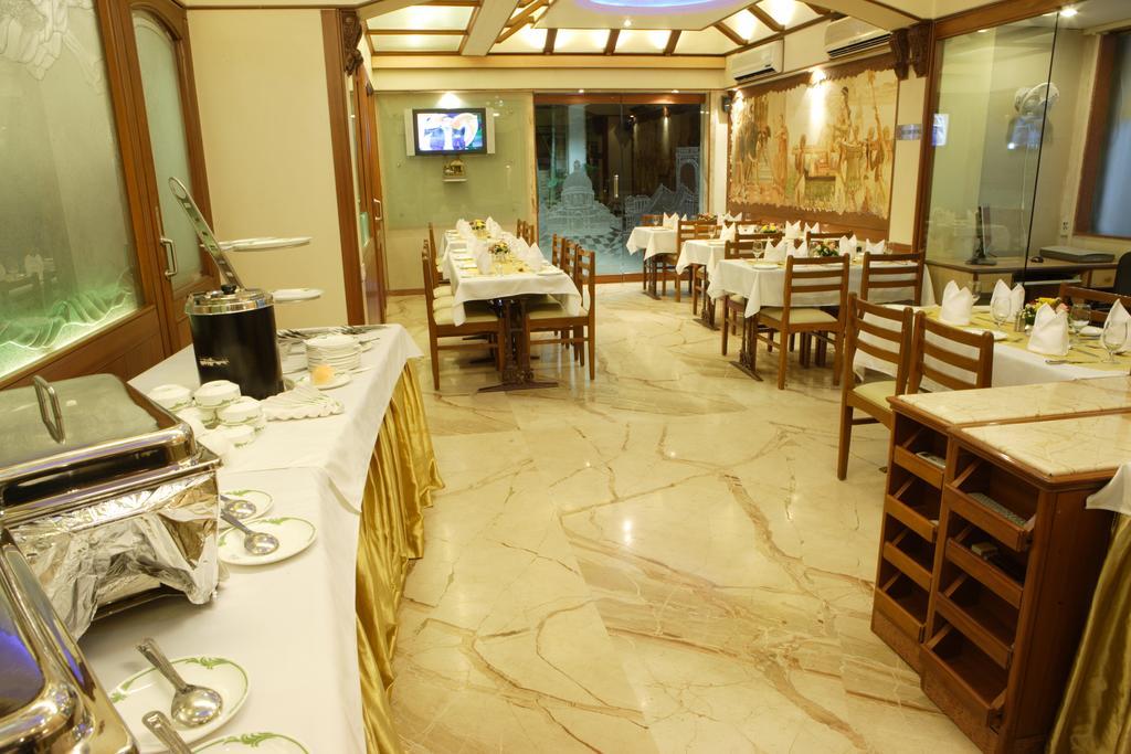 Hotel Regal Enclave Khar (W) by null