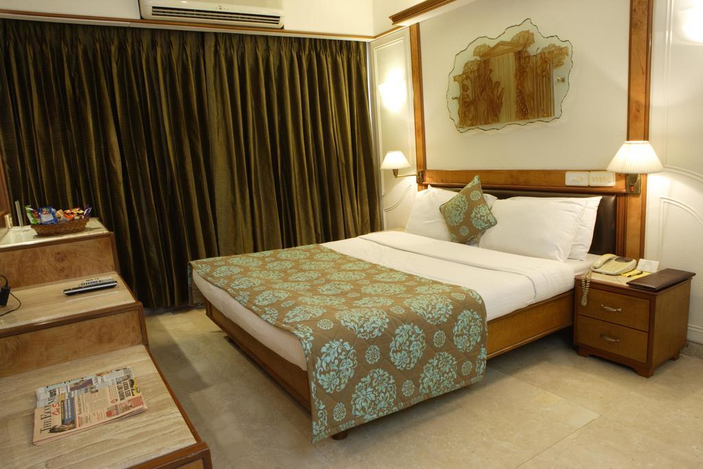 Hotel Regal Enclave Khar (W) by null
