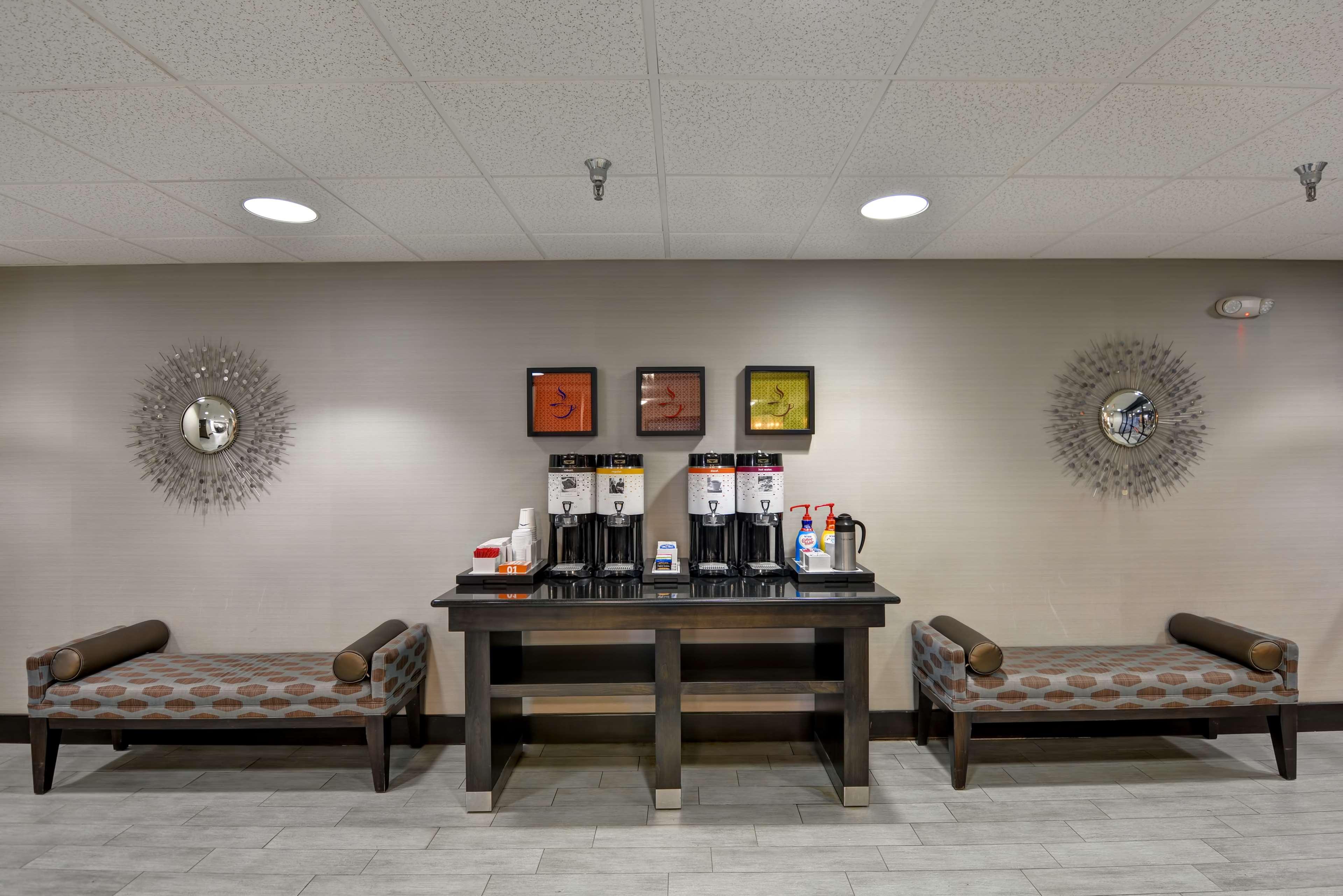 Hampton Inn State College