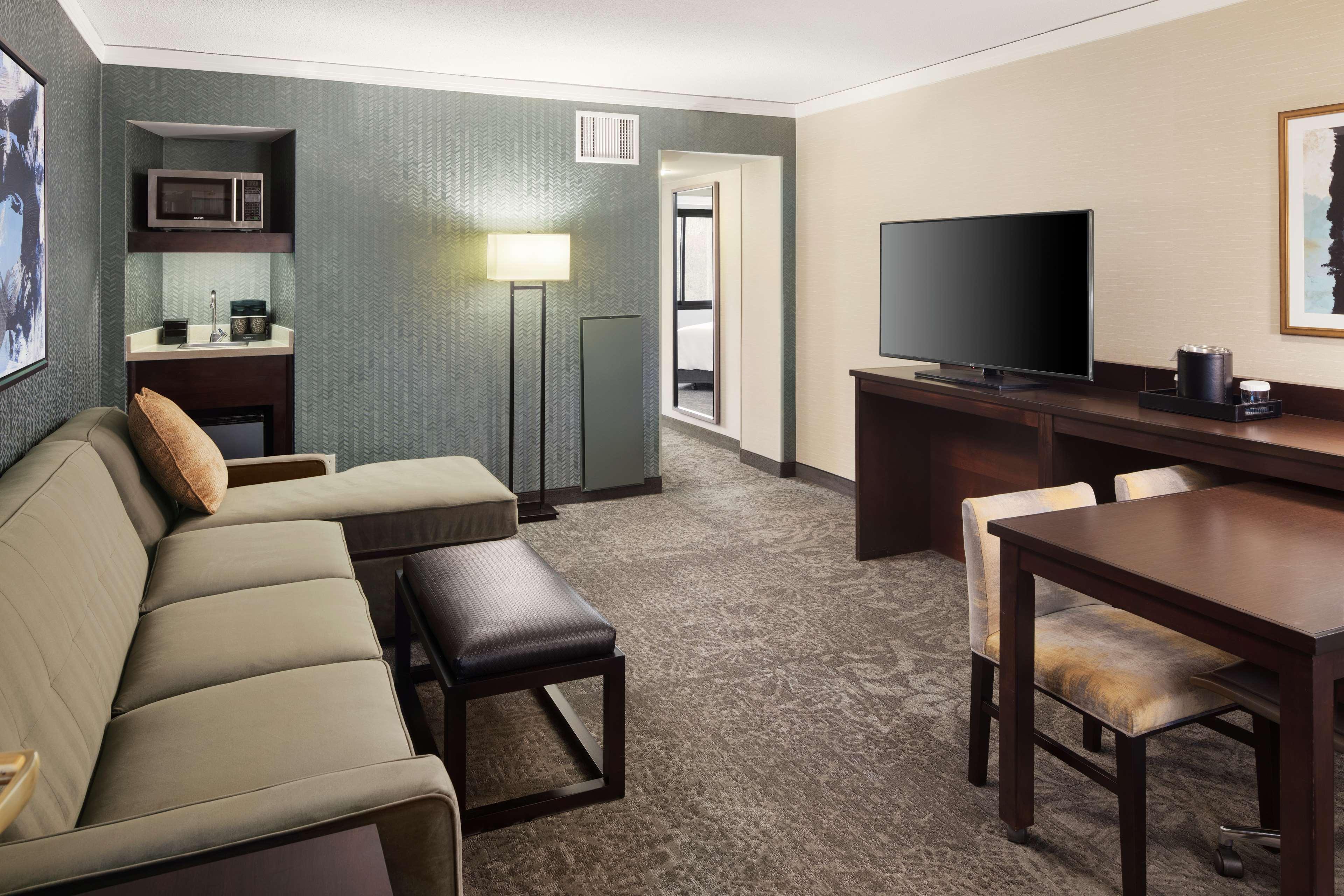 Embassy Suites Tysons Corner 