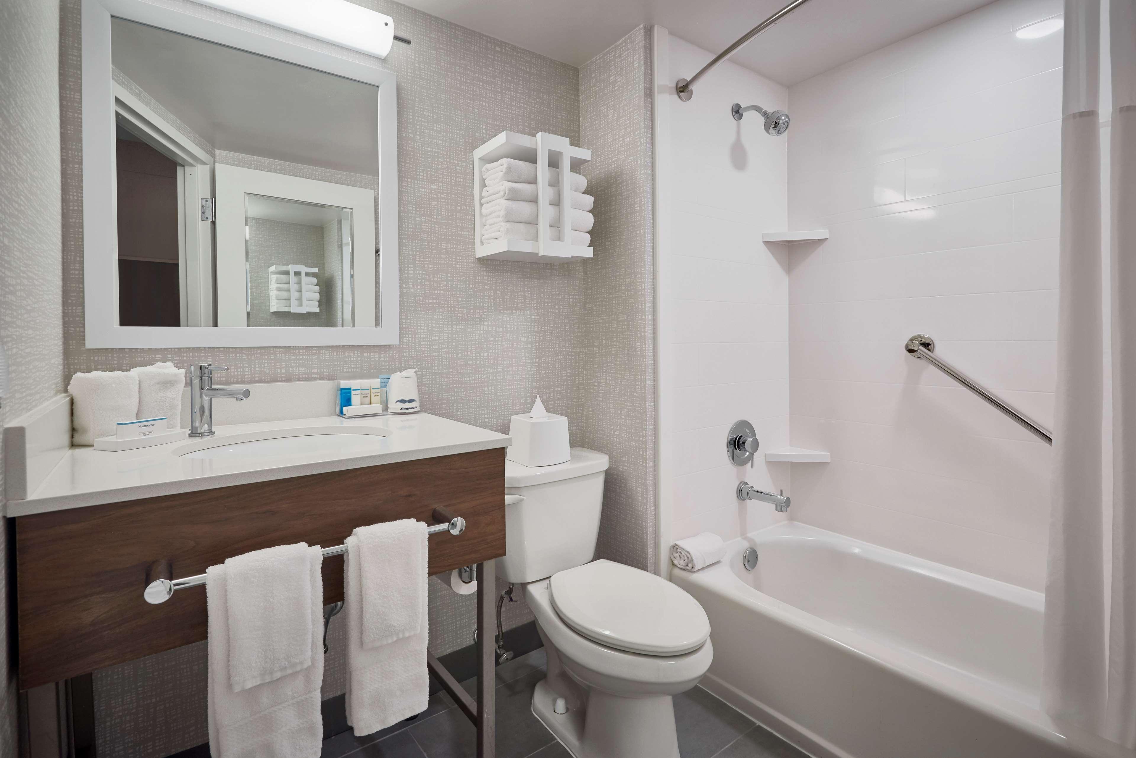 Hampton Inn Harrisburg-West
