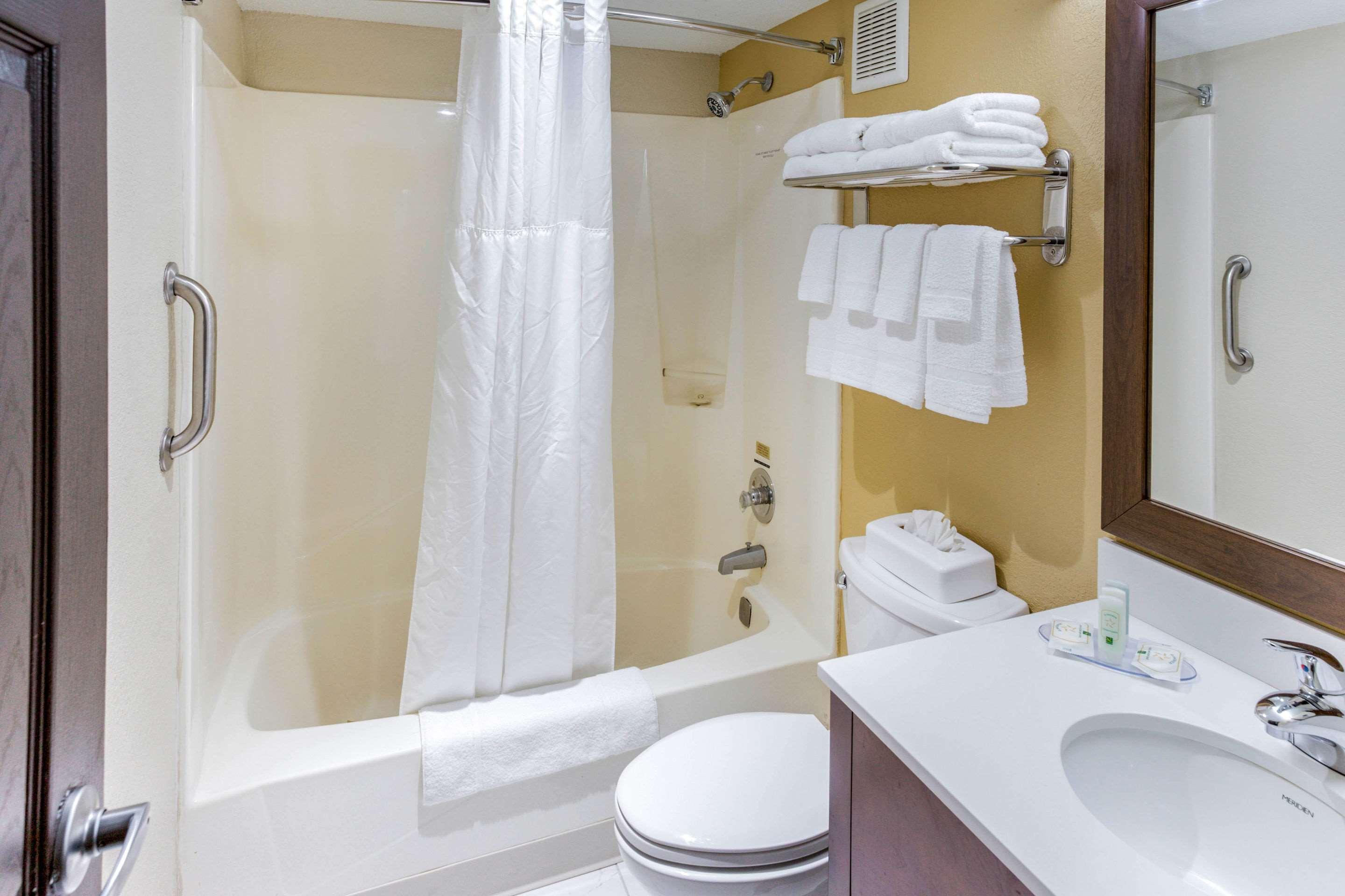 Quality Inn & Suites Plattsburgh Area
